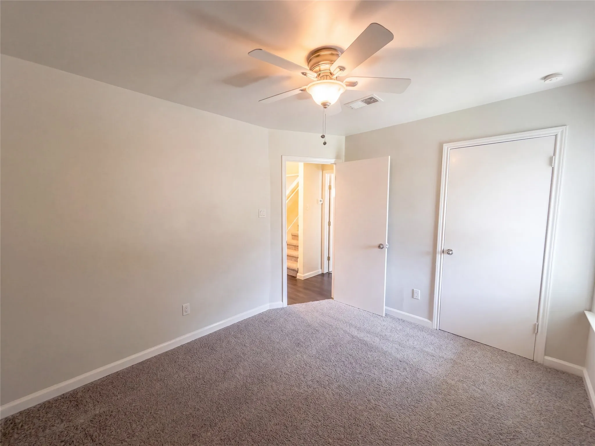 Single Family Residence For Sale in Ellis County , 108 Marvin Gardens, Waxahachie, Texas 75165, 3 Bedroom, 2 Bathroom, Garage spaces, 1,148 Sqft, built in 1992, mls#21373527, Real Estate Agent in Waxahachie, Homes For Sale in Ellis county, Homes For Sale in Waxahachie, Realtor in Waxahachie Texas, Real Estate Brokerage Independent Realty Texas, Luminita Cordes Realtor