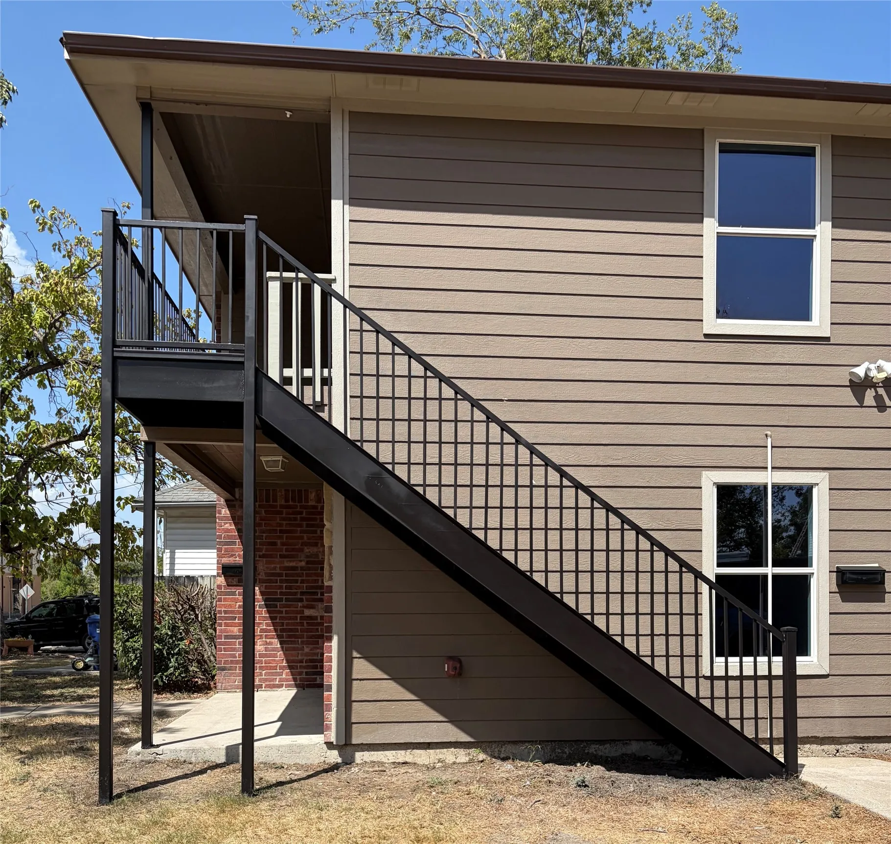 Single Family Residence For Sale in Collin County , 1000 Throckmorton Street A, B, Mc Kinney, Texas 75069, 6 Bedroom, 4 Bathroom, Garage spaces, 2,396 Sqft, built in 2007, mls#21366818, Real Estate Agent in Mc Kinney, Homes For Sale in Collin county, Homes For Sale in Mc Kinney, Realtor in Mc Kinney Texas, Real Estate Brokerage Independent Realty Texas, Luminita Cordes Realtor