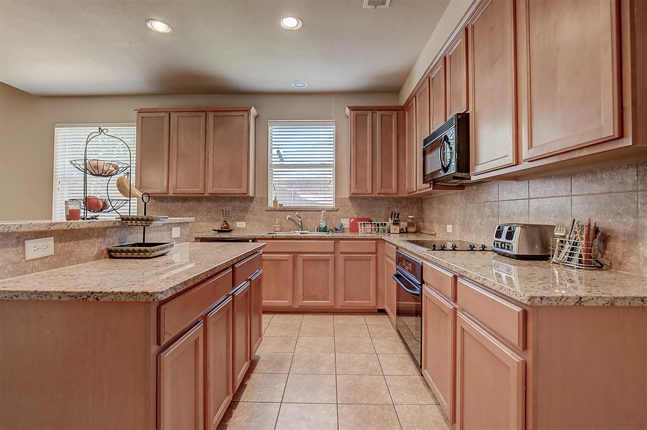 Single Family Residence For Rent in Collin County , 2832 Gooseberry Drive, Plano, Texas 75074, 4 Bedroom, 3 Bathroom, 2 Garage spaces, 2,398 Sqft, built in 2006, mls#21343612, Real Estate Agent in Plano, Homes For Rent in Collin county, Homes For Rent in Plano, Realtor in Plano Texas, Real Estate Brokerage Independent Realty Texas, Luminita Cordes Realtor