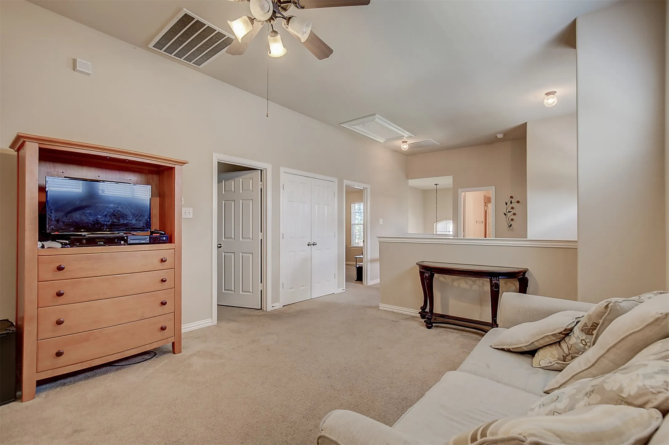 Single Family Residence For Rent in Collin County , 2832 Gooseberry Drive, Plano, Texas 75074, 4 Bedroom, 3 Bathroom, 2 Garage spaces, 2,398 Sqft, built in 2006, mls#21343612, Real Estate Agent in Plano, Homes For Rent in Collin county, Homes For Rent in Plano, Realtor in Plano Texas, Real Estate Brokerage Independent Realty Texas, Luminita Cordes Realtor