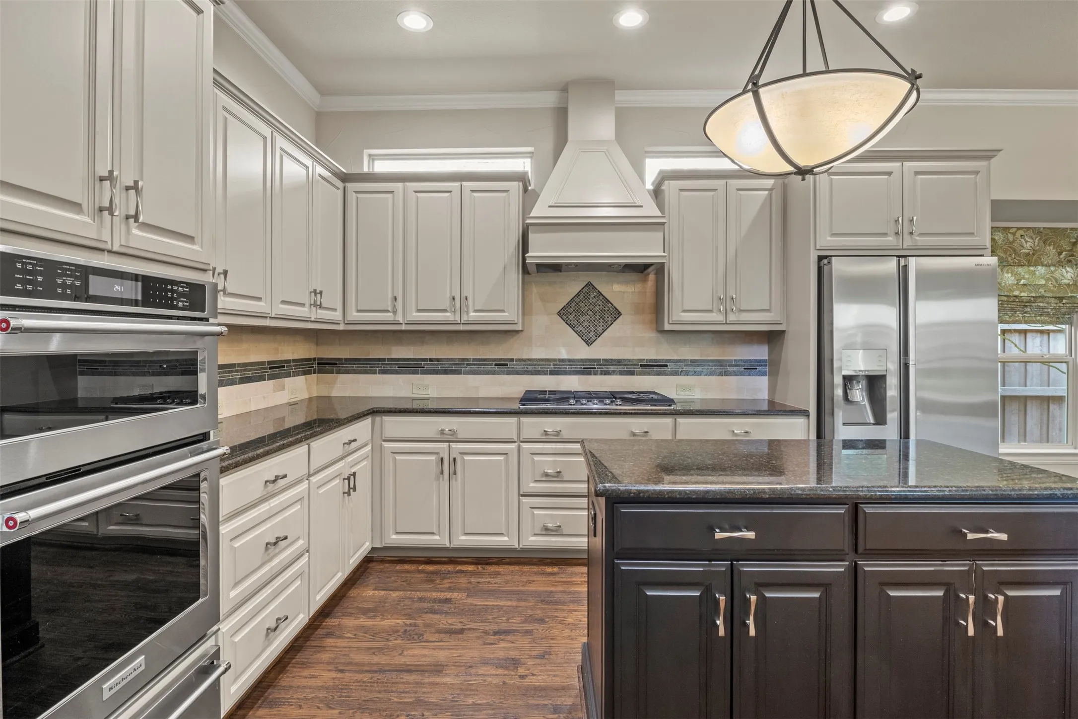 Granite countertops.