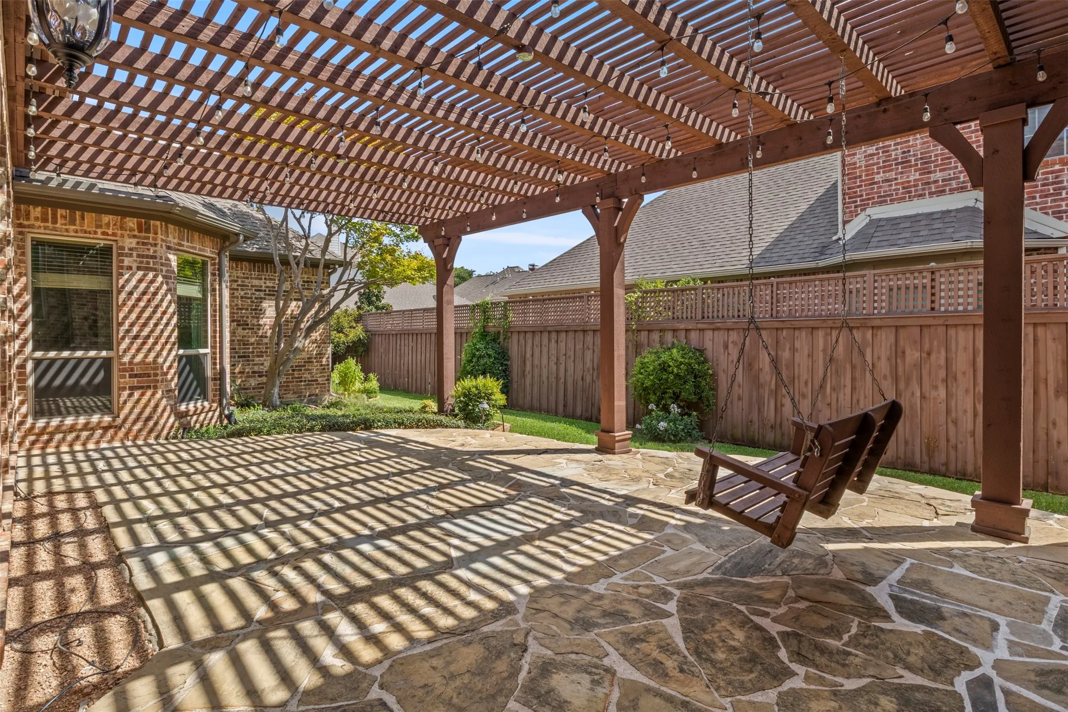 Single Family Residence For Sale in Collin County , 5812 Kingsbrook Drive, Plano, Texas 75093, 4 Bedroom, 3 Bathroom, 2 Garage spaces, 3,287 Sqft, built in 1996, mls#21300642, Real Estate Agent in Plano, Homes For Sale in Collin county, Homes For Sale in Plano, Realtor in Plano Texas, Real Estate Brokerage Independent Realty Texas, Luminita Cordes Realtor