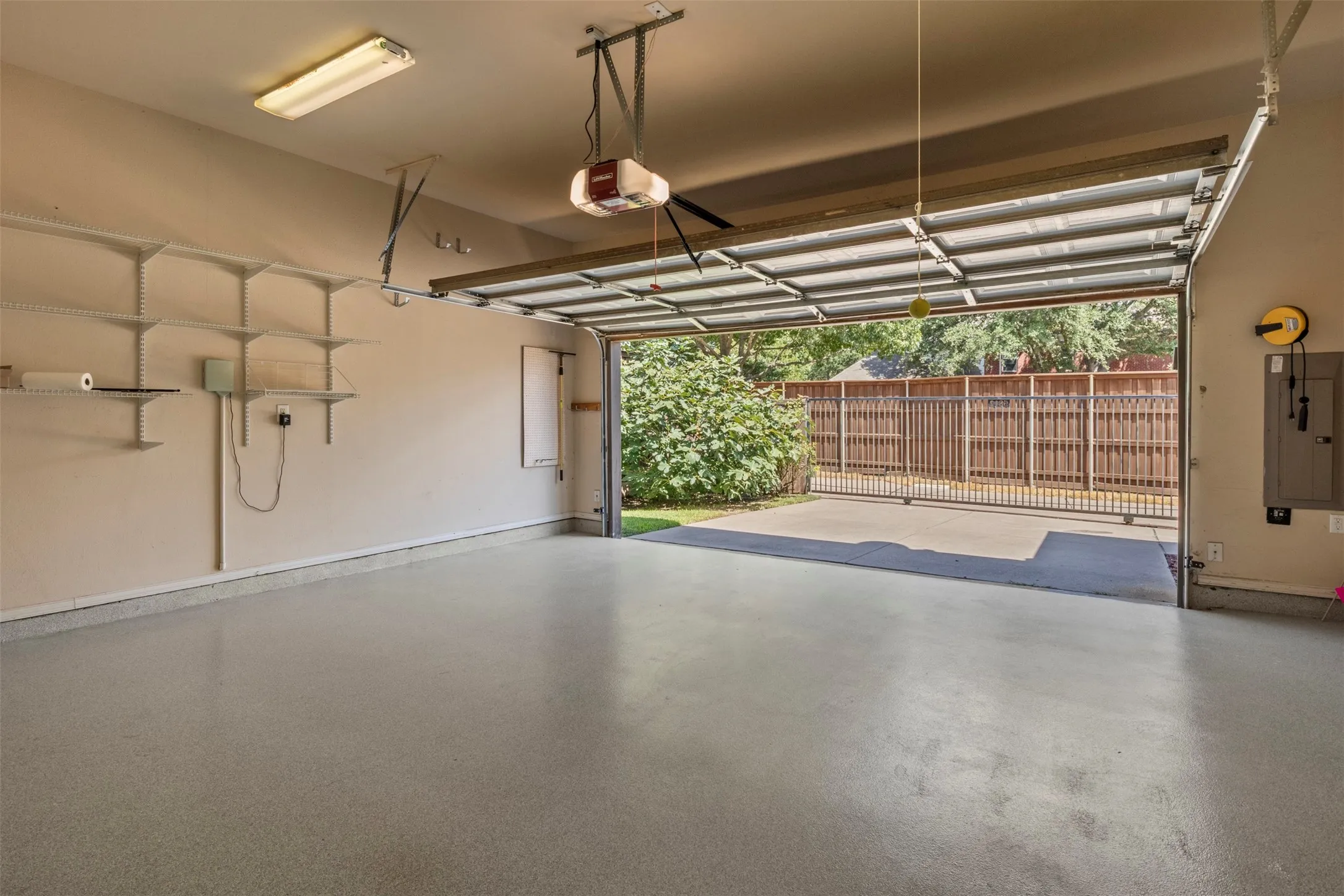 Epoxy floor, two storage closets.