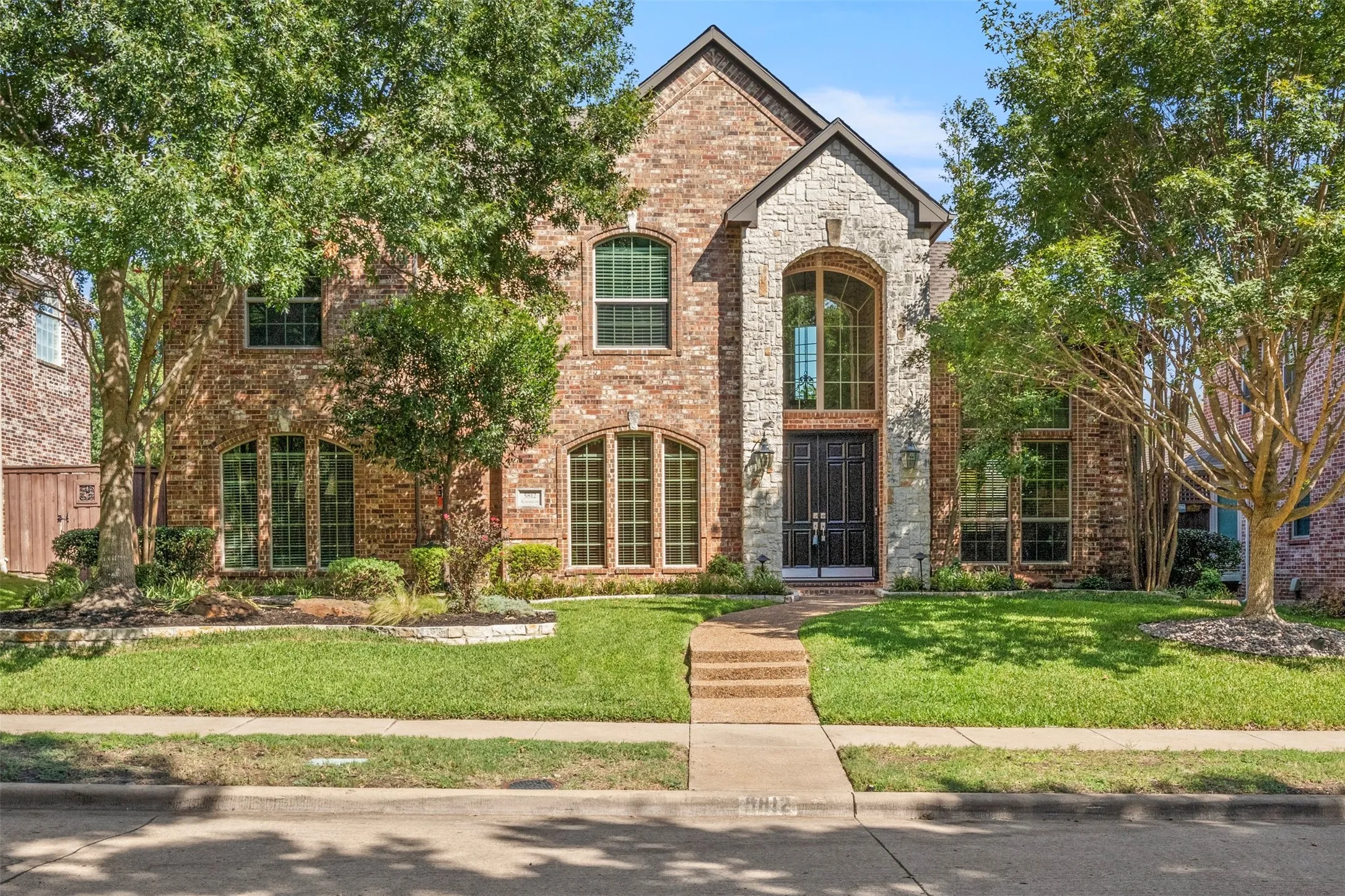 Single Family Residence For Sale in Collin County , 5812 Kingsbrook Drive, Plano, Texas 75093, 4 Bedroom, 3 Bathroom, 2 Garage spaces, 3,287 Sqft, built in 1996, mls#21300642, Real Estate Agent in Plano, Homes For Sale in Collin county, Homes For Sale in Plano, Realtor in Plano Texas, Real Estate Brokerage Independent Realty Texas, Luminita Cordes Realtor