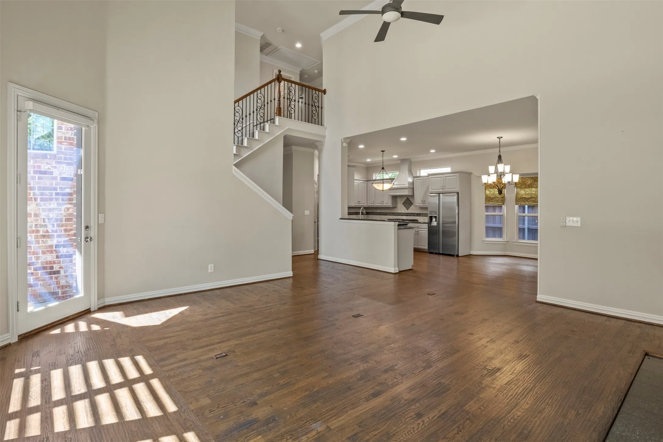 Single Family Residence For Sale in Collin County , 5812 Kingsbrook Drive, Plano, Texas 75093, 4 Bedroom, 3 Bathroom, 2 Garage spaces, 3,287 Sqft, built in 1996, mls#21300642, Real Estate Agent in Plano, Homes For Sale in Collin county, Homes For Sale in Plano, Realtor in Plano Texas, Real Estate Brokerage Independent Realty Texas, Luminita Cordes Realtor