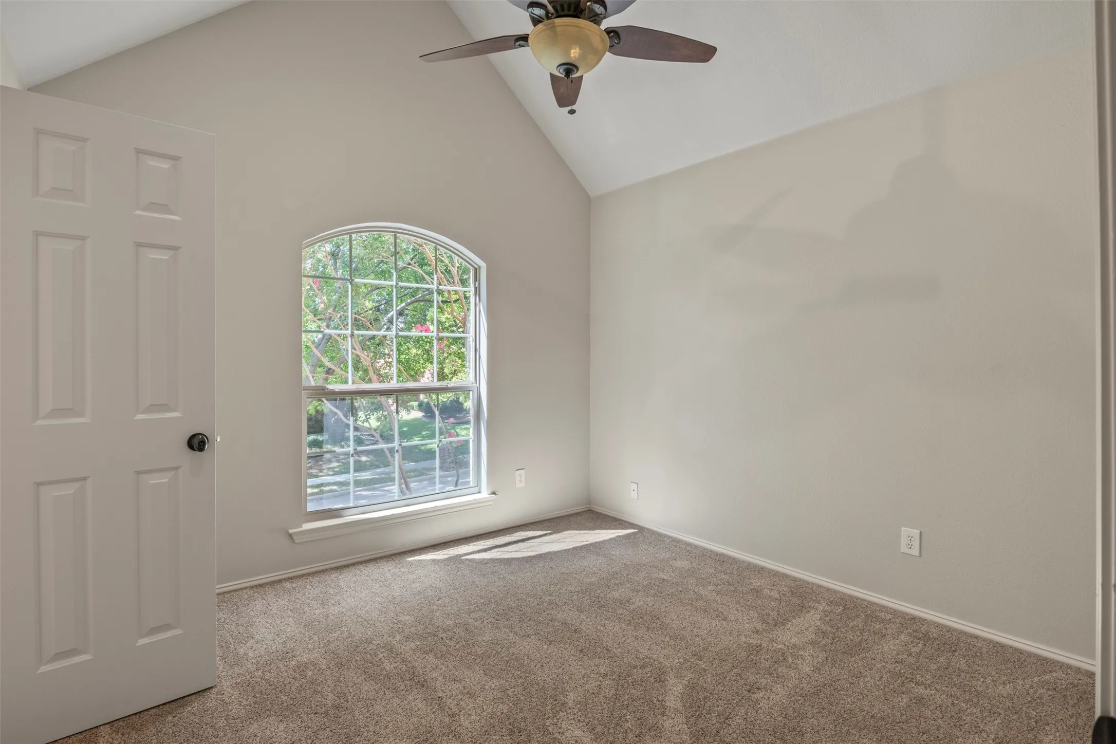 Single Family Residence For Sale in Collin County , 5812 Kingsbrook Drive, Plano, Texas 75093, 4 Bedroom, 3 Bathroom, 2 Garage spaces, 3,287 Sqft, built in 1996, mls#21300642, Real Estate Agent in Plano, Homes For Sale in Collin county, Homes For Sale in Plano, Realtor in Plano Texas, Real Estate Brokerage Independent Realty Texas, Luminita Cordes Realtor
