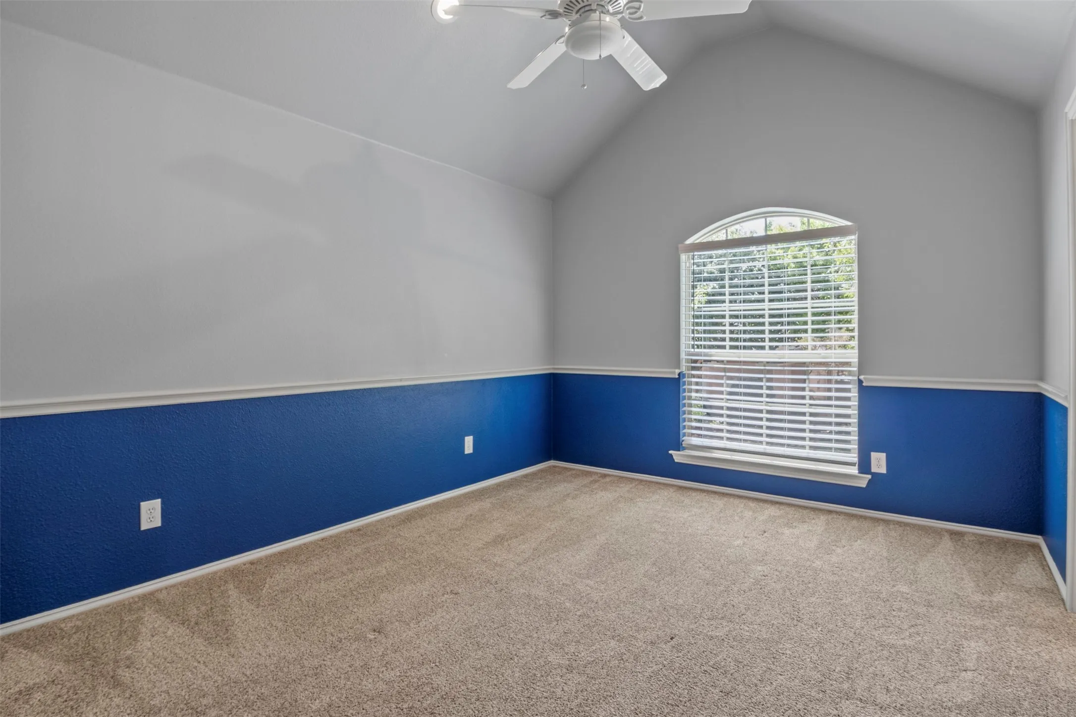 Single Family Residence For Sale in Collin County , 5812 Kingsbrook Drive, Plano, Texas 75093, 4 Bedroom, 3 Bathroom, 2 Garage spaces, 3,287 Sqft, built in 1996, mls#21300642, Real Estate Agent in Plano, Homes For Sale in Collin county, Homes For Sale in Plano, Realtor in Plano Texas, Real Estate Brokerage Independent Realty Texas, Luminita Cordes Realtor
