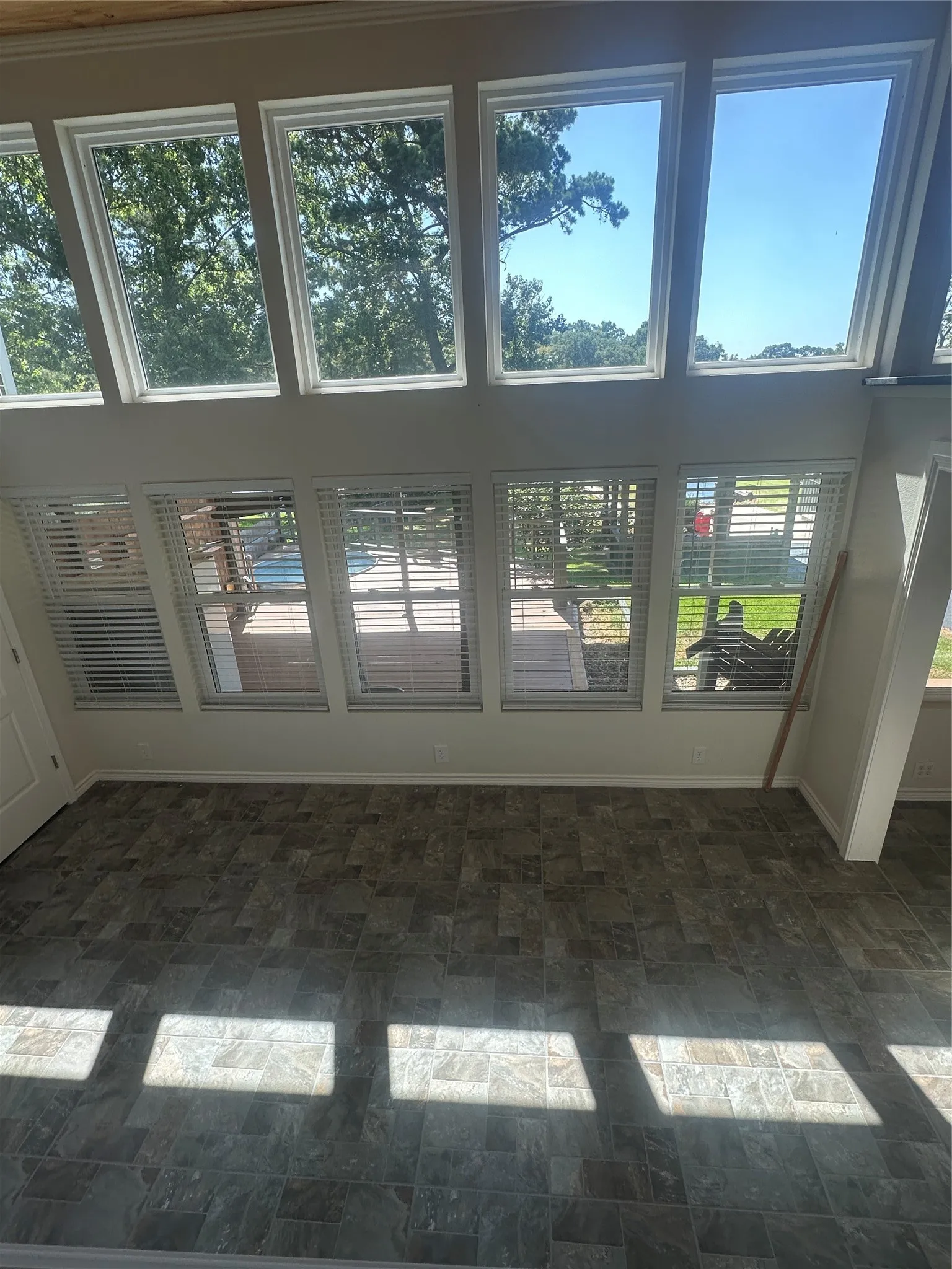 Single Family Residence For Sale in Wood County , 1776 County Road 2270, Mineola, Texas 75773, 3 Bedroom, 2 Bathroom, 2 Garage spaces, 1,596 Sqft, built in 1970, mls#21373008, Real Estate Agent in Mineola, Homes For Sale in Wood county, Homes For Sale in Mineola, Realtor in Mineola Texas, Real Estate Brokerage Independent Realty Texas, Luminita Cordes Realtor