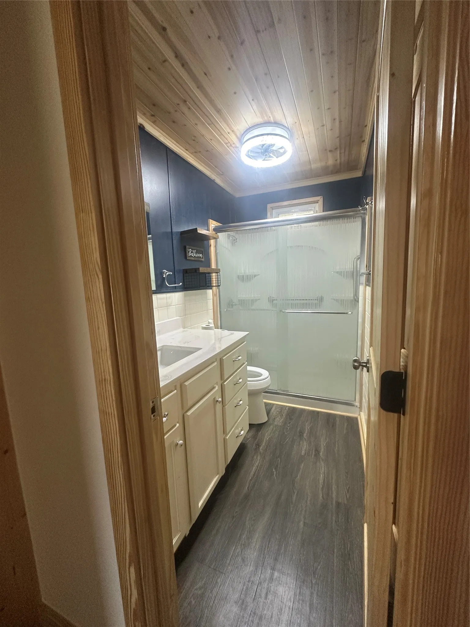 Single Family Residence For Sale in Wood County , 1776 County Road 2270, Mineola, Texas 75773, 3 Bedroom, 2 Bathroom, 2 Garage spaces, 1,596 Sqft, built in 1970, mls#21373008, Real Estate Agent in Mineola, Homes For Sale in Wood county, Homes For Sale in Mineola, Realtor in Mineola Texas, Real Estate Brokerage Independent Realty Texas, Luminita Cordes Realtor