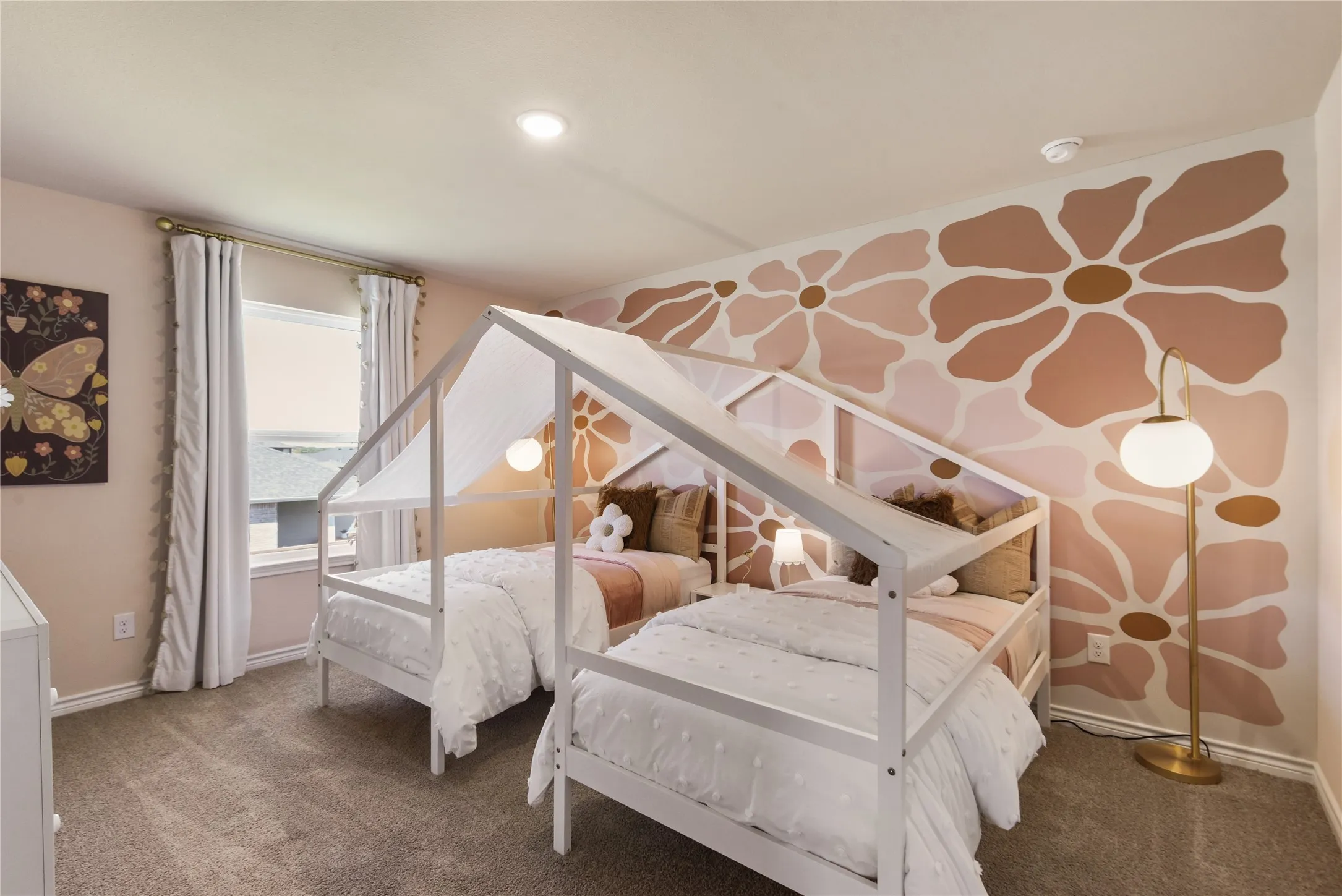 Single Family Residence For Sale in Johnson County , 3142 Manchester Drive, Cleburne, Texas 76033, 4 Bedroom, 3 Bathroom, 2 Garage spaces, 2,210 Sqft, built in 2024, mls#21373665, Real Estate Agent in Cleburne, Homes For Sale in Johnson county, Homes For Sale in Cleburne, Realtor in Cleburne Texas, Real Estate Brokerage Independent Realty Texas, Luminita Cordes Realtor