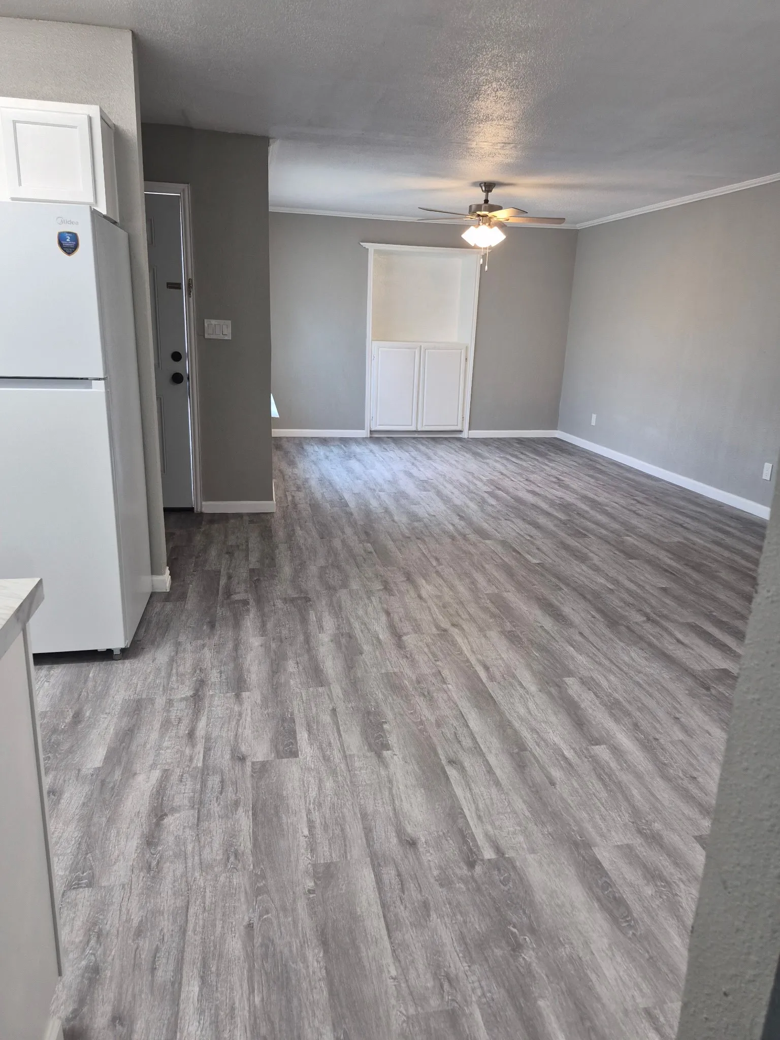 Apartment For Rent in Tarrant County , 6756 Trail Lake Drive A, Fort Worth, Texas 76133, 2 Bedroom, 2 Bathroom, Garage spaces, 4,256 Sqft, built in 1971, mls#21373596, Real Estate Agent in Fort Worth, Homes For Rent in Tarrant county, Homes For Rent in Fort Worth, Realtor in Fort Worth Texas, Real Estate Brokerage Independent Realty Texas, Luminita Cordes Realtor