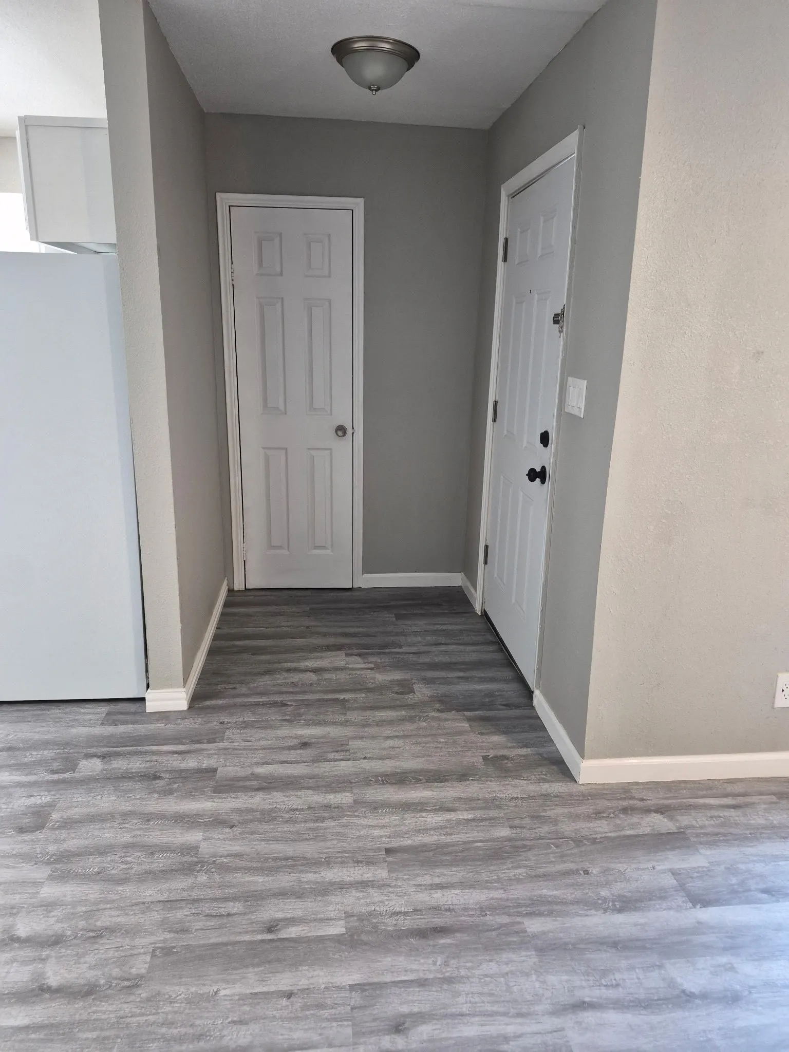 Apartment For Rent in Tarrant County , 6756 Trail Lake Drive A, Fort Worth, Texas 76133, 2 Bedroom, 2 Bathroom, Garage spaces, 4,256 Sqft, built in 1971, mls#21373596, Real Estate Agent in Fort Worth, Homes For Rent in Tarrant county, Homes For Rent in Fort Worth, Realtor in Fort Worth Texas, Real Estate Brokerage Independent Realty Texas, Luminita Cordes Realtor