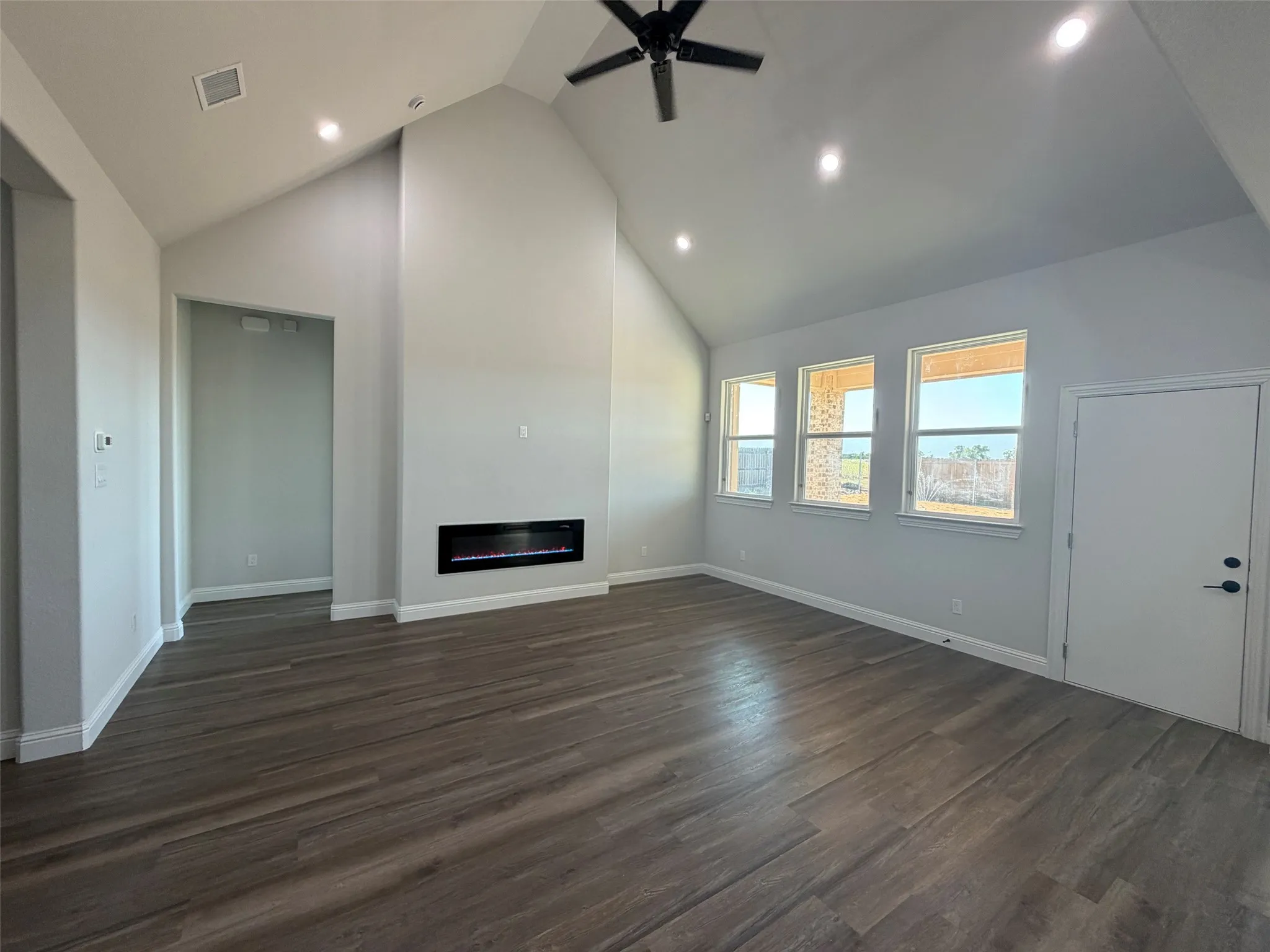 Single Family Residence For Sale in Navarro County , 3247 Hillsdale Drive, Corsicana, Texas 75110, 3 Bedroom, 2 Bathroom, 2 Garage spaces, 1,746 Sqft, built in 2026, mls#21373691, Real Estate Agent in Corsicana, Homes For Sale in Navarro county, Homes For Sale in Corsicana, Realtor in Corsicana Texas, Real Estate Brokerage Independent Realty Texas, Luminita Cordes Realtor