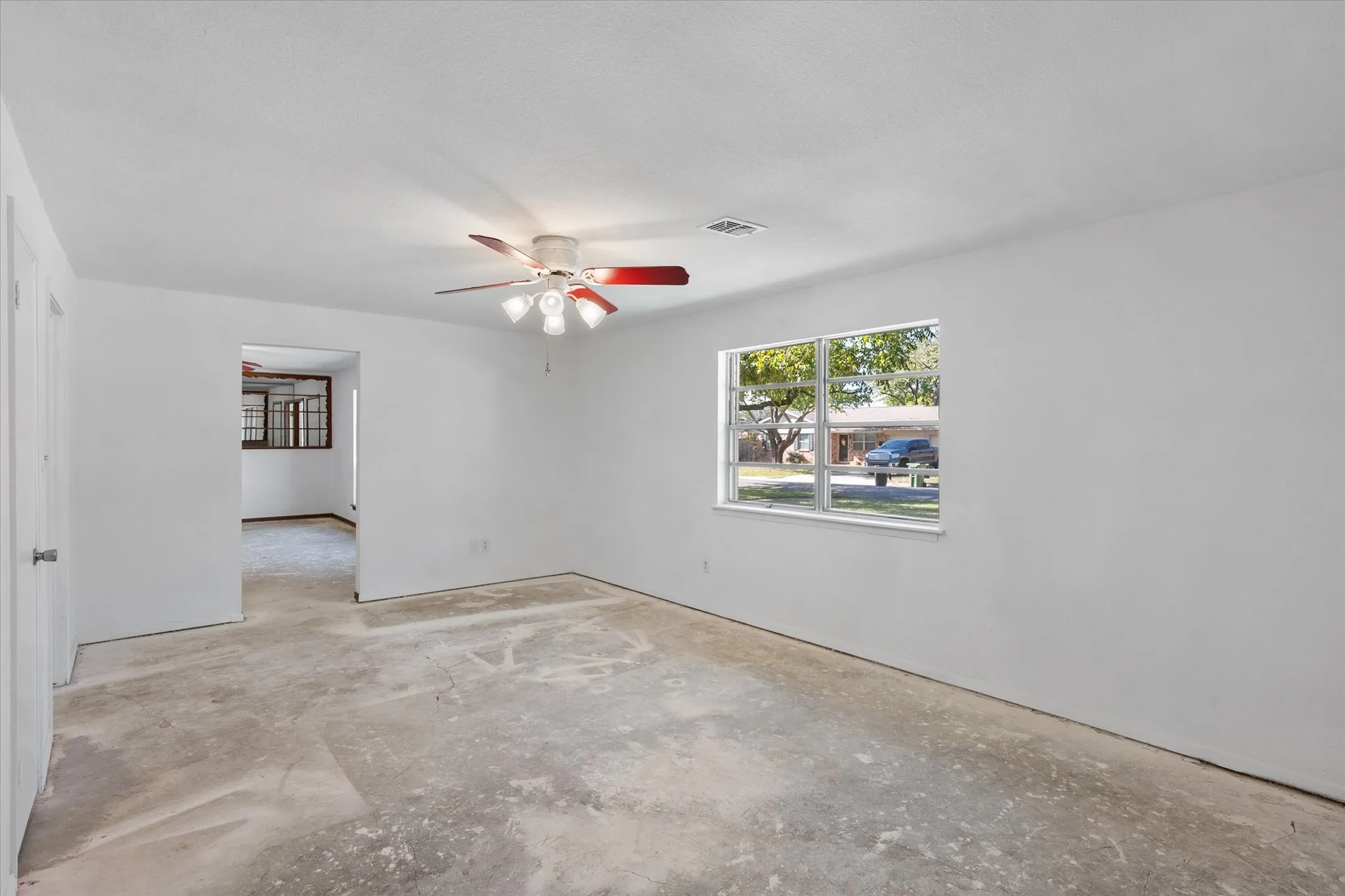 Single Family Residence For Sale in Tarrant County , 4316 Ashmore Drive, North Richland Hills, Texas 76180, 4 Bedroom, 2 Bathroom, Garage spaces, 2,398 Sqft, built in 1960, mls#21373702, Real Estate Agent in North Richland Hills, Homes For Sale in Tarrant county, Homes For Sale in North Richland Hills, Realtor in North Richland Hills Texas, Real Estate Brokerage Independent Realty Texas, Luminita Cordes Realtor