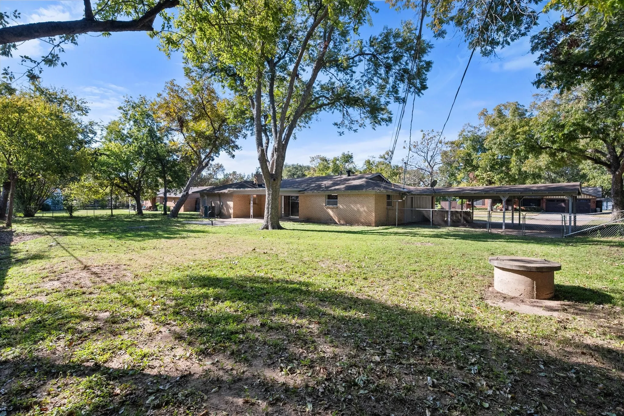 Single Family Residence For Sale in Tarrant County , 4316 Ashmore Drive, North Richland Hills, Texas 76180, 4 Bedroom, 2 Bathroom, Garage spaces, 2,398 Sqft, built in 1960, mls#21373702, Real Estate Agent in North Richland Hills, Homes For Sale in Tarrant county, Homes For Sale in North Richland Hills, Realtor in North Richland Hills Texas, Real Estate Brokerage Independent Realty Texas, Luminita Cordes Realtor