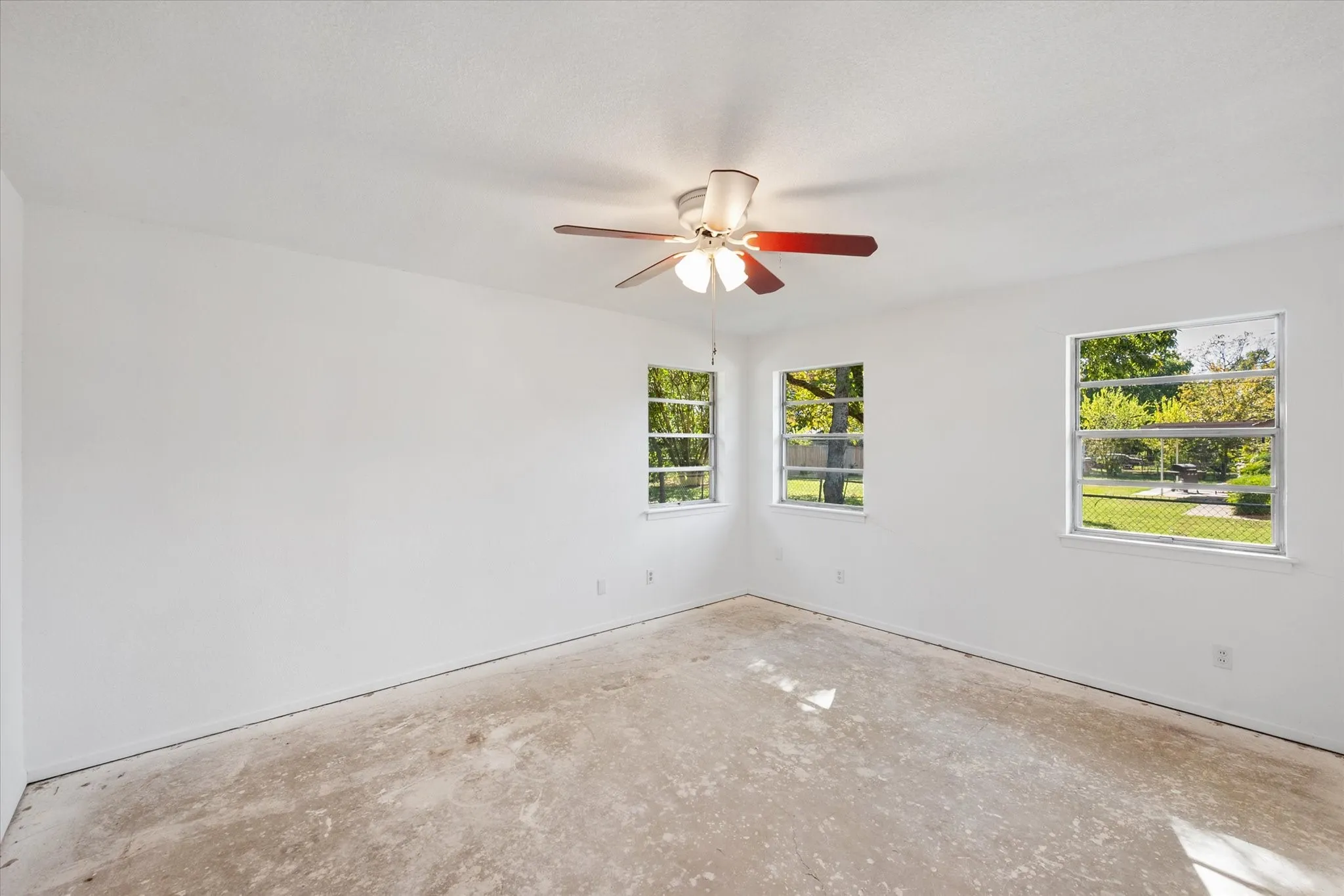 Single Family Residence For Sale in Tarrant County , 4316 Ashmore Drive, North Richland Hills, Texas 76180, 4 Bedroom, 2 Bathroom, Garage spaces, 2,398 Sqft, built in 1960, mls#21373702, Real Estate Agent in North Richland Hills, Homes For Sale in Tarrant county, Homes For Sale in North Richland Hills, Realtor in North Richland Hills Texas, Real Estate Brokerage Independent Realty Texas, Luminita Cordes Realtor