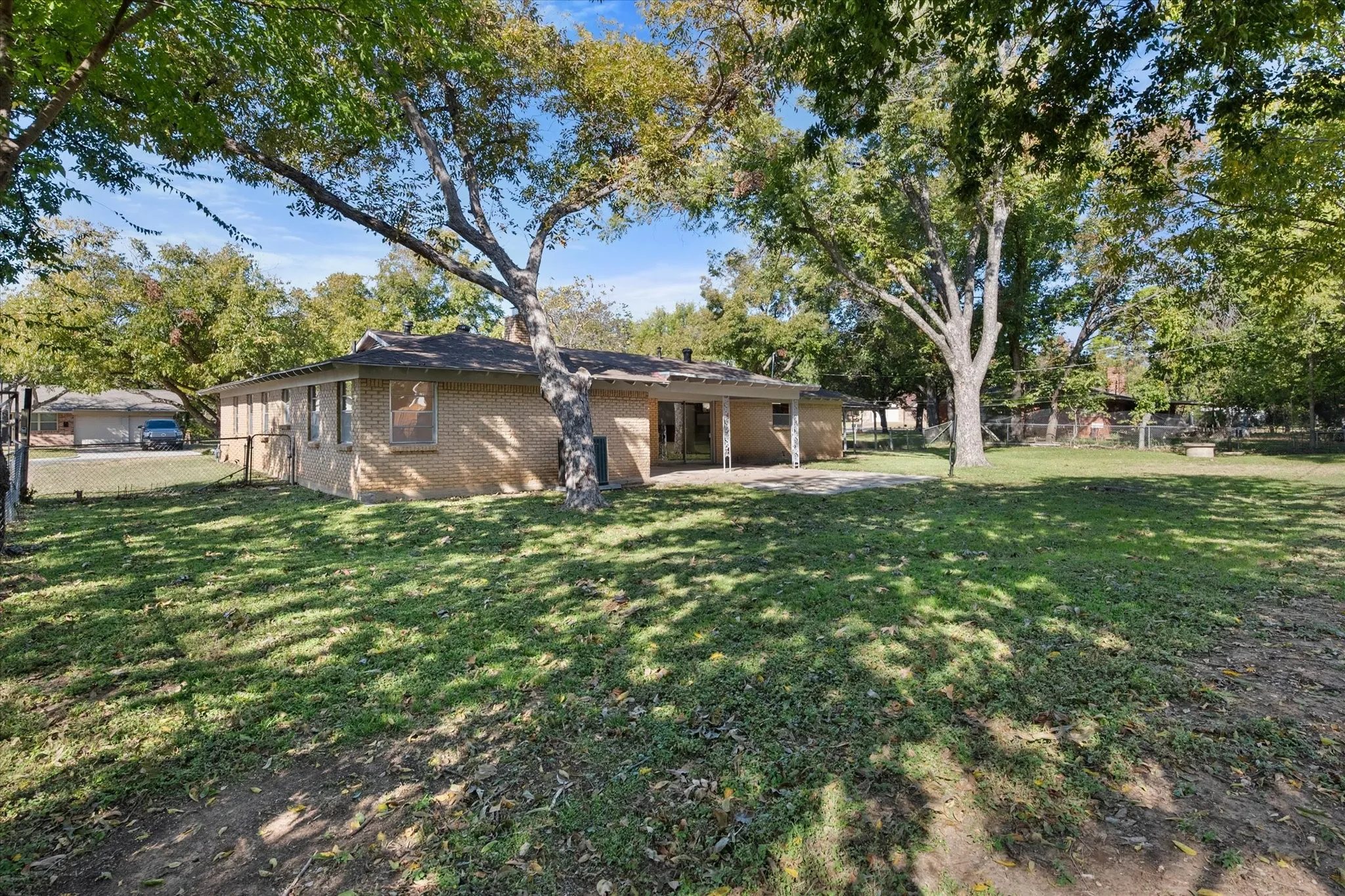 Single Family Residence For Sale in Tarrant County , 4316 Ashmore Drive, North Richland Hills, Texas 76180, 4 Bedroom, 2 Bathroom, Garage spaces, 2,398 Sqft, built in 1960, mls#21373702, Real Estate Agent in North Richland Hills, Homes For Sale in Tarrant county, Homes For Sale in North Richland Hills, Realtor in North Richland Hills Texas, Real Estate Brokerage Independent Realty Texas, Luminita Cordes Realtor