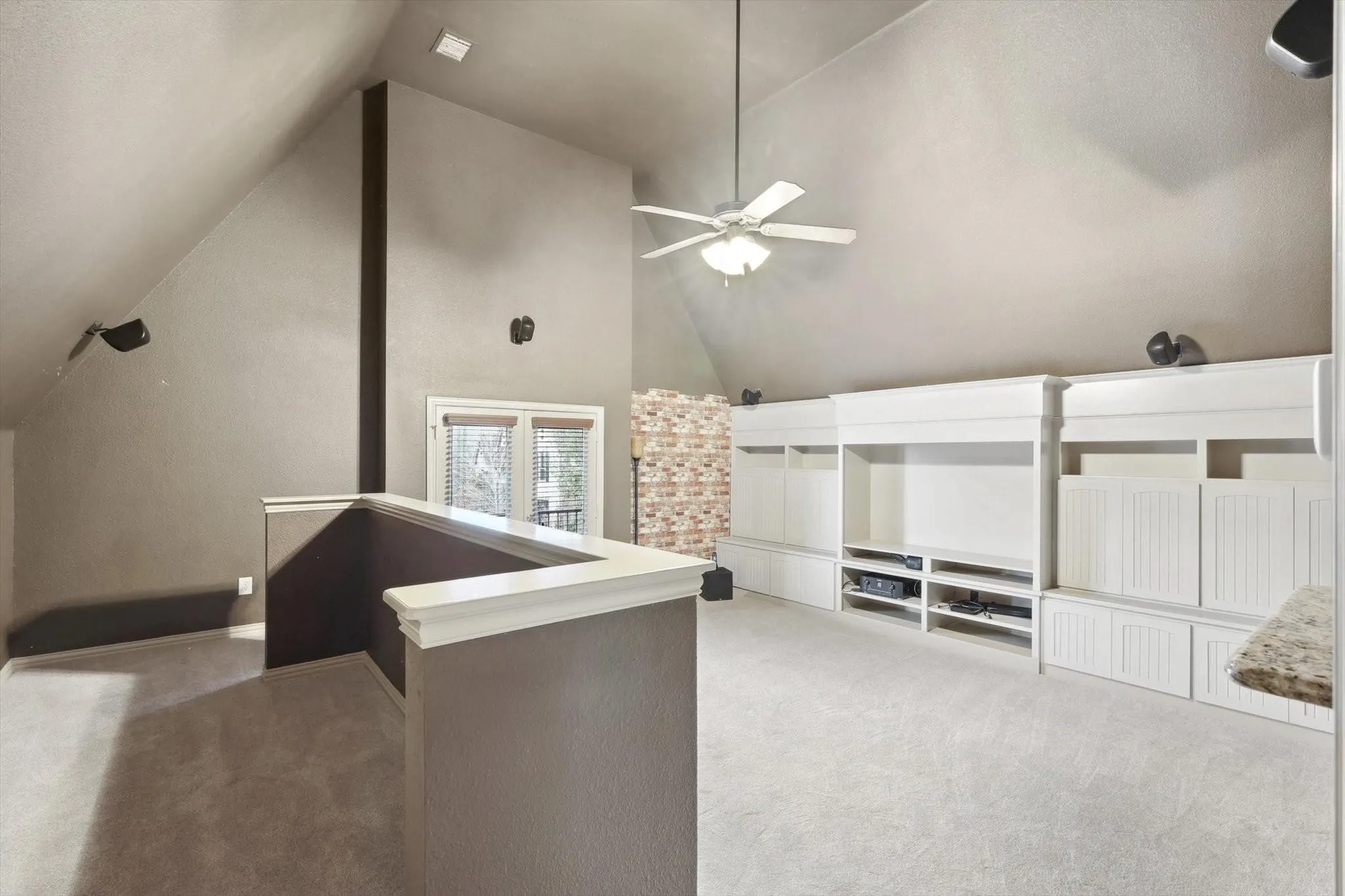 Single Family Residence For Rent in Denton County , 1132 Claire Street, Lantana, Texas 76226, 4 Bedroom, 3 Bathroom, 3 Garage spaces, 3,679 Sqft, built in 2006, mls#21373638, Real Estate Agent in Lantana, Homes For Rent in Denton county, Homes For Rent in Lantana, Realtor in Lantana Texas, Real Estate Brokerage Independent Realty Texas, Luminita Cordes Realtor