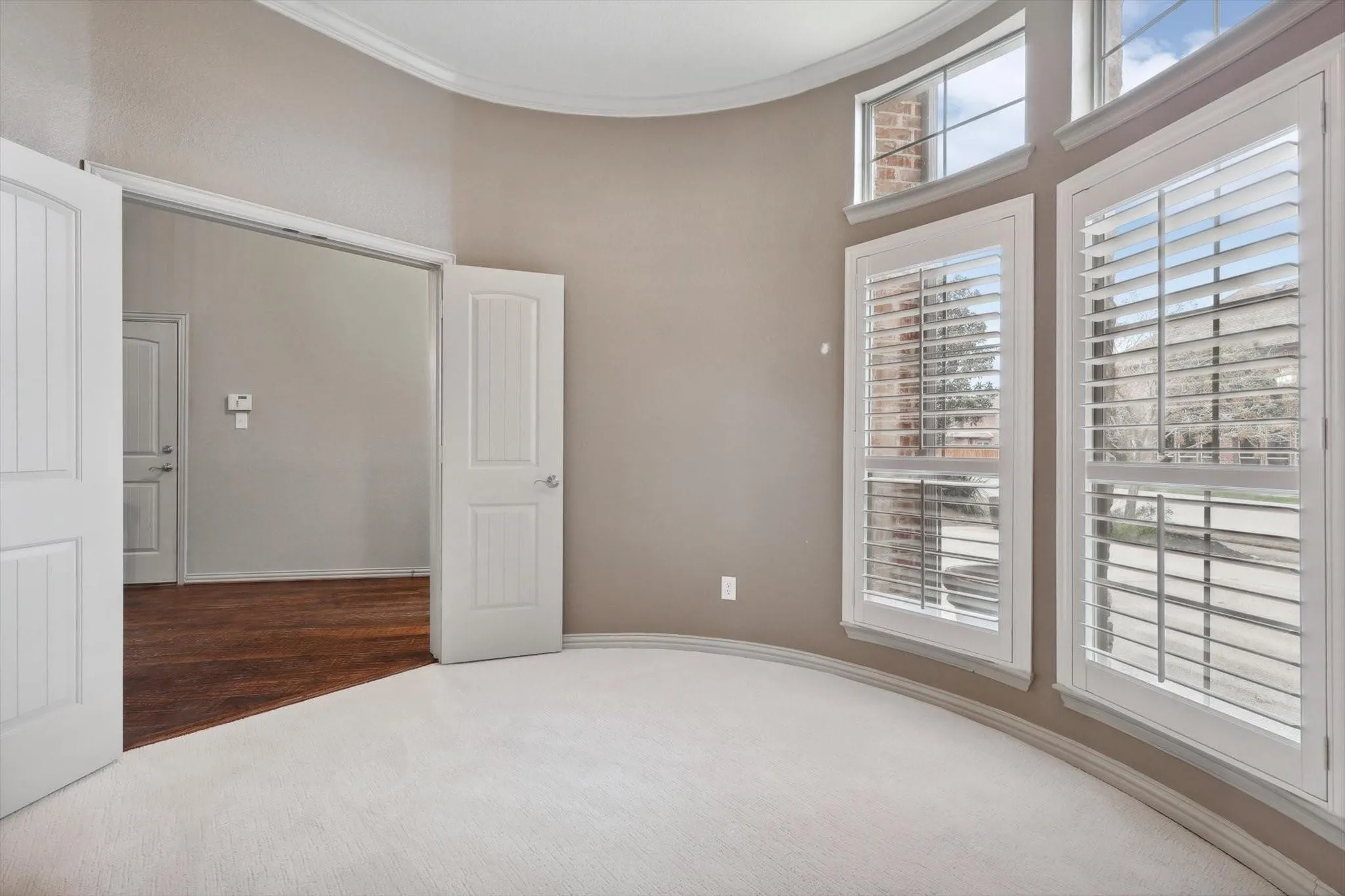 Single Family Residence For Rent in Denton County , 1132 Claire Street, Lantana, Texas 76226, 4 Bedroom, 3 Bathroom, 3 Garage spaces, 3,679 Sqft, built in 2006, mls#21373638, Real Estate Agent in Lantana, Homes For Rent in Denton county, Homes For Rent in Lantana, Realtor in Lantana Texas, Real Estate Brokerage Independent Realty Texas, Luminita Cordes Realtor