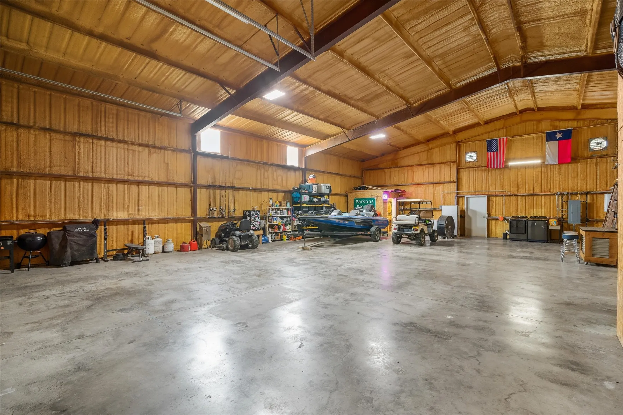 Single Family Residence For Sale in Van Zandt County , 2857 Fm 858, Ben Wheeler, Texas 75754, 2 Bedroom, 2 Bathroom, 4 Garage spaces, 1,450 Sqft, built in 2017, mls#21371093, Real Estate Agent in Ben Wheeler, Homes For Sale in Van Zandt county, Homes For Sale in Ben Wheeler, Realtor in Ben Wheeler Texas, Real Estate Brokerage Independent Realty Texas, Luminita Cordes Realtor