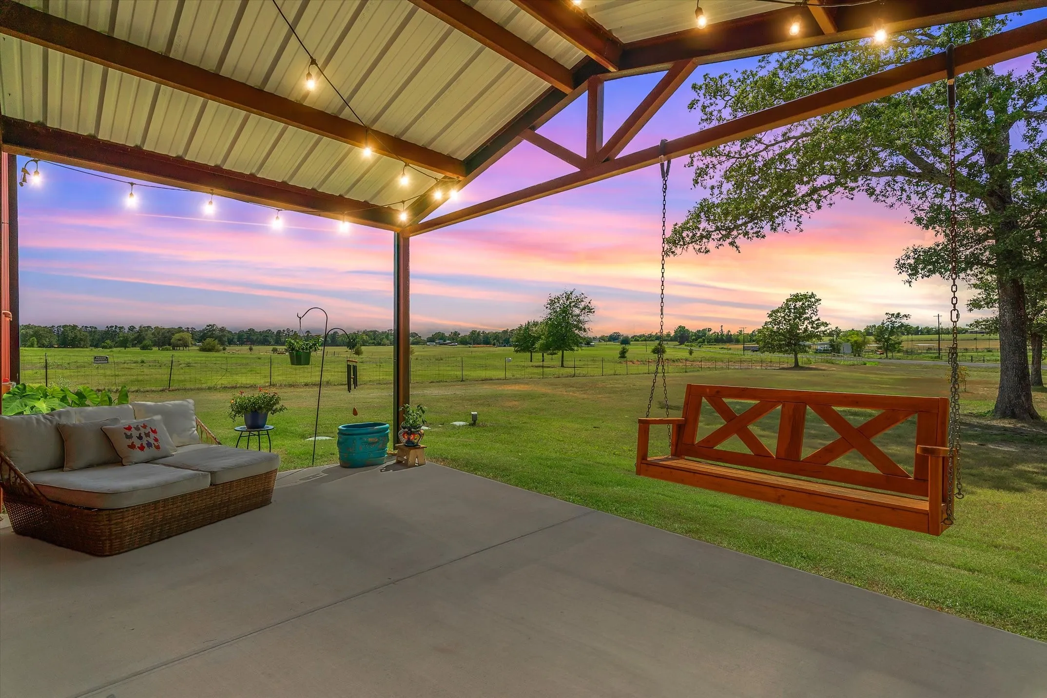 Single Family Residence For Sale in Van Zandt County , 2857 Fm 858, Ben Wheeler, Texas 75754, 2 Bedroom, 2 Bathroom, 4 Garage spaces, 1,450 Sqft, built in 2017, mls#21371093, Real Estate Agent in Ben Wheeler, Homes For Sale in Van Zandt county, Homes For Sale in Ben Wheeler, Realtor in Ben Wheeler Texas, Real Estate Brokerage Independent Realty Texas, Luminita Cordes Realtor