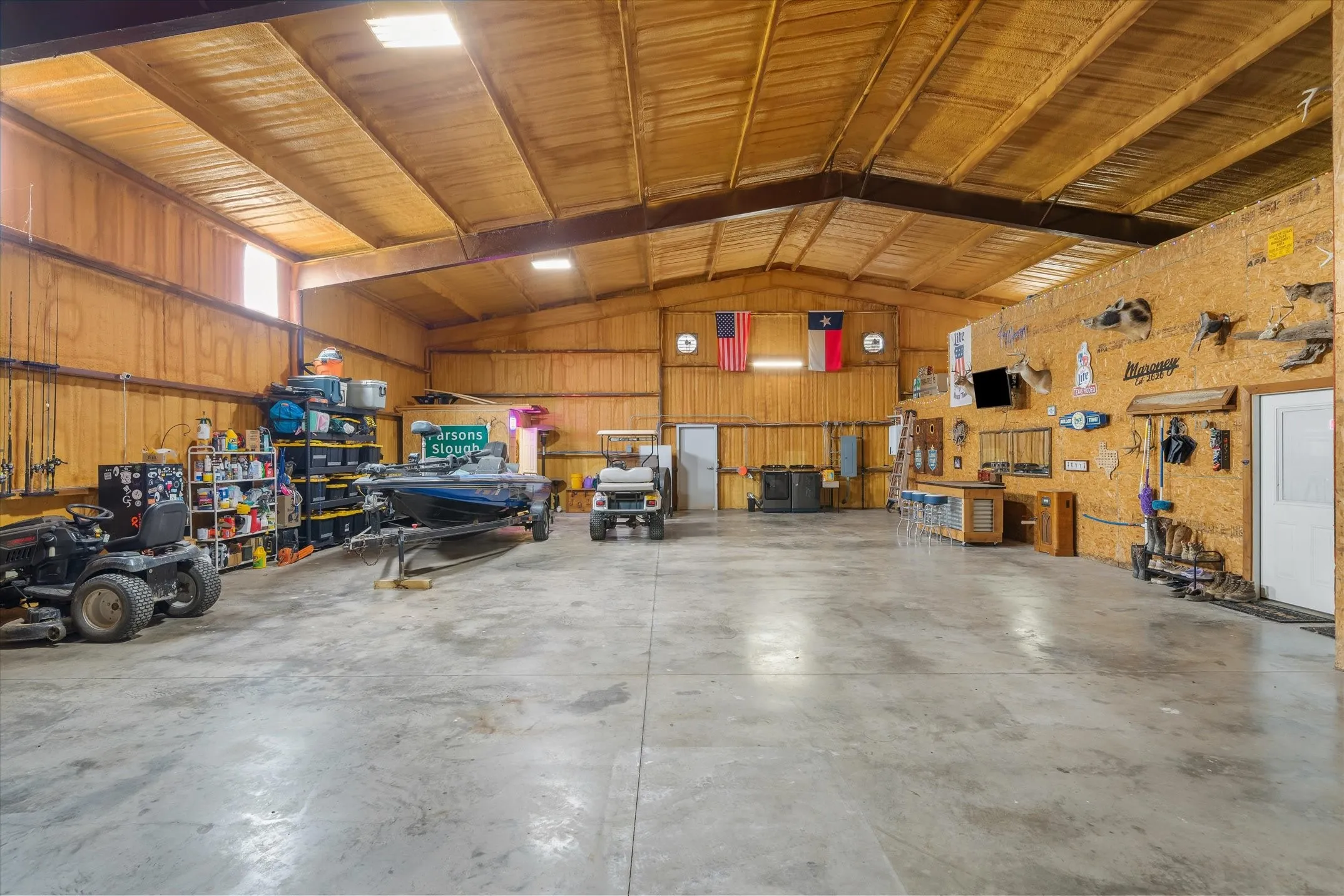 Single Family Residence For Sale in Van Zandt County , 2857 Fm 858, Ben Wheeler, Texas 75754, 2 Bedroom, 2 Bathroom, 4 Garage spaces, 1,450 Sqft, built in 2017, mls#21371093, Real Estate Agent in Ben Wheeler, Homes For Sale in Van Zandt county, Homes For Sale in Ben Wheeler, Realtor in Ben Wheeler Texas, Real Estate Brokerage Independent Realty Texas, Luminita Cordes Realtor