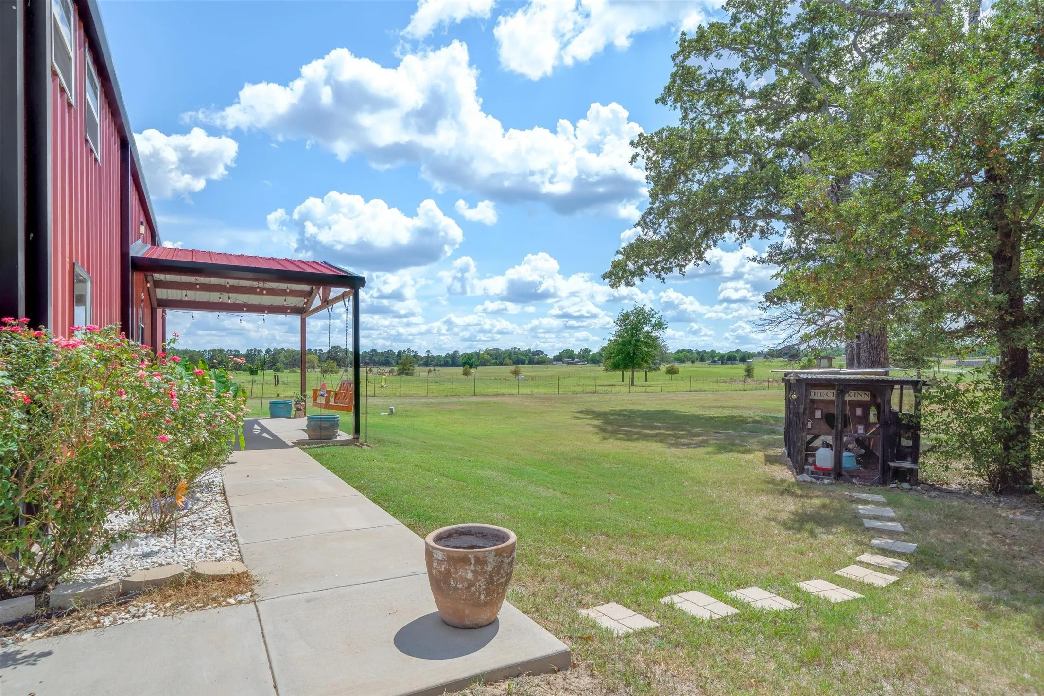 Single Family Residence For Sale in Van Zandt County , 2857 Fm 858, Ben Wheeler, Texas 75754, 2 Bedroom, 2 Bathroom, 4 Garage spaces, 1,450 Sqft, built in 2017, mls#21371093, Real Estate Agent in Ben Wheeler, Homes For Sale in Van Zandt county, Homes For Sale in Ben Wheeler, Realtor in Ben Wheeler Texas, Real Estate Brokerage Independent Realty Texas, Luminita Cordes Realtor