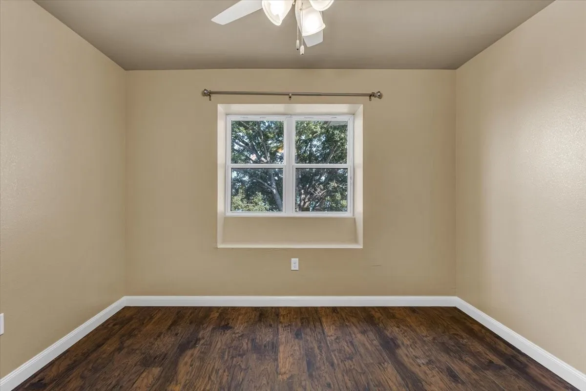 Condominium For Sale in Wise County , 114 Harbor Drive 219, Runaway Bay, Texas 76426, 3 Bedroom, 2 Bathroom, Garage spaces, 1,392 Sqft, built in 2016, mls#21373705, Real Estate Agent in Runaway Bay, Homes For Sale in Wise county, Homes For Sale in Runaway Bay, Realtor in Runaway Bay Texas, Real Estate Brokerage Independent Realty Texas, Luminita Cordes Realtor