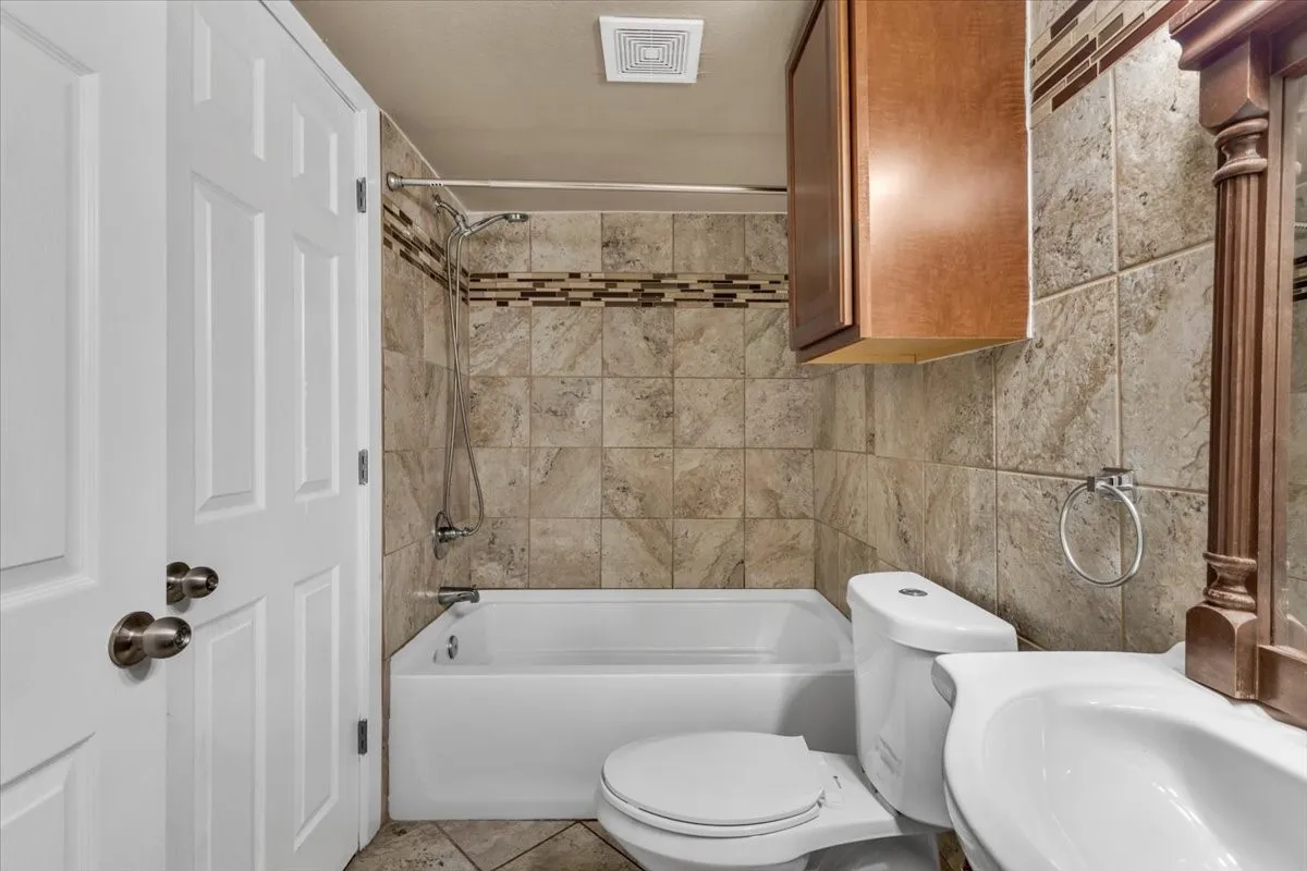 Condominium For Sale in Wise County , 114 Harbor Drive 219, Runaway Bay, Texas 76426, 3 Bedroom, 2 Bathroom, Garage spaces, 1,392 Sqft, built in 2016, mls#21373705, Real Estate Agent in Runaway Bay, Homes For Sale in Wise county, Homes For Sale in Runaway Bay, Realtor in Runaway Bay Texas, Real Estate Brokerage Independent Realty Texas, Luminita Cordes Realtor