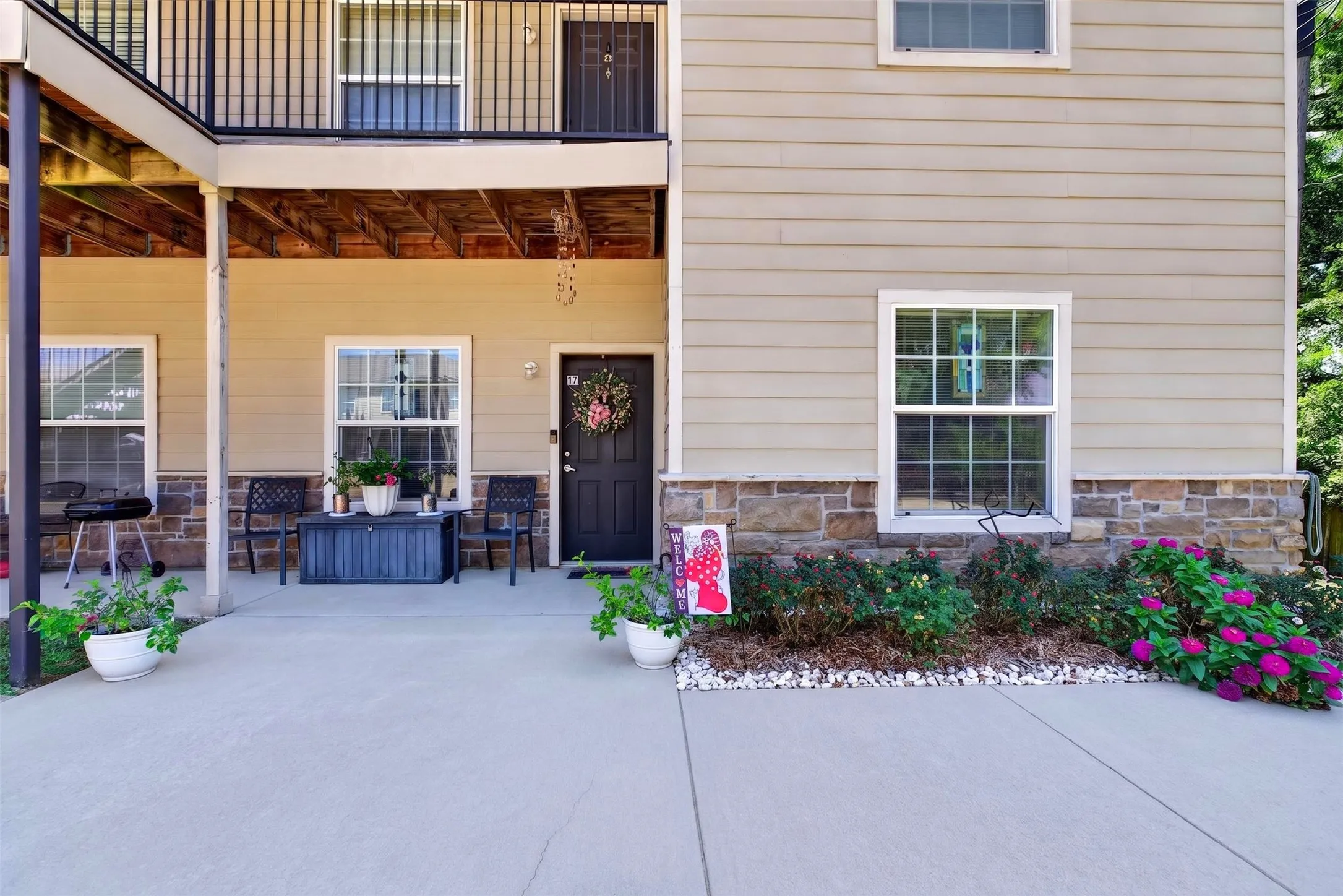 Apartment For Sale in Shelby County , 403 Nacogdoches Street, Center, Texas 75935, 32 Bedroom, 32 Bathroom, Garage spaces, 0 Sqft, built in 2010, mls#21373678, Real Estate Agent in Center, Homes For Sale in Shelby county, Homes For Sale in Center, Realtor in Center Texas, Real Estate Brokerage Independent Realty Texas, Luminita Cordes Realtor