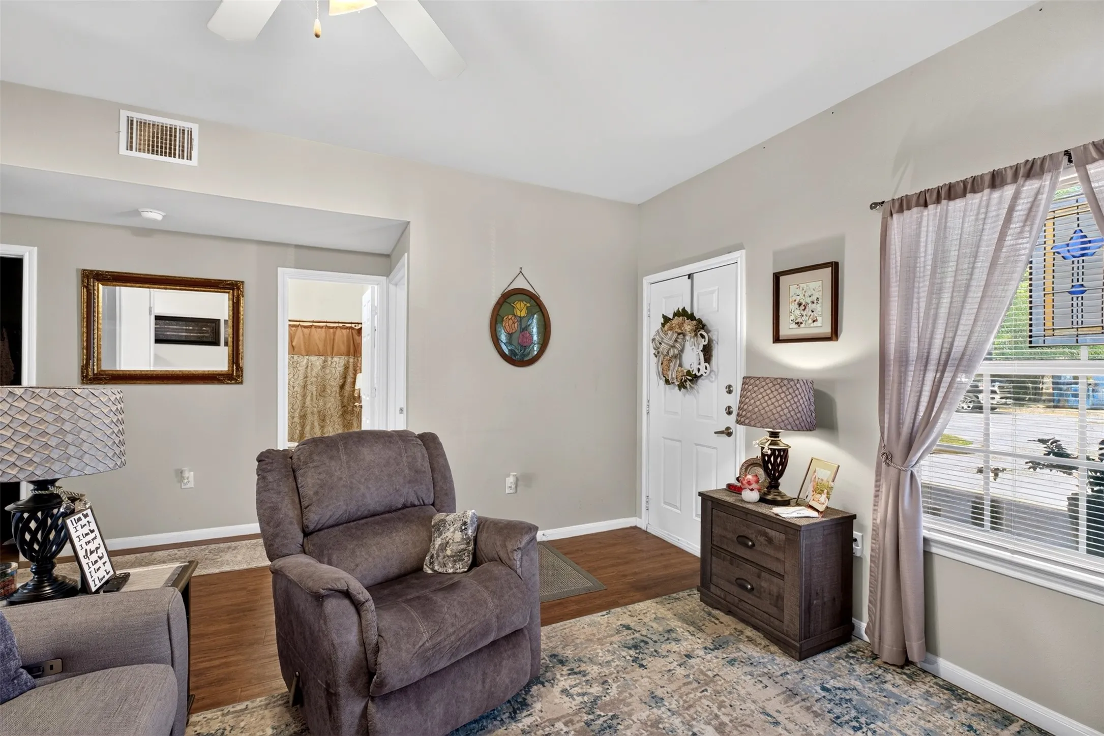 Apartment For Sale in Shelby County , 403 Nacogdoches Street, Center, Texas 75935, 32 Bedroom, 32 Bathroom, Garage spaces, 0 Sqft, built in 2010, mls#21373678, Real Estate Agent in Center, Homes For Sale in Shelby county, Homes For Sale in Center, Realtor in Center Texas, Real Estate Brokerage Independent Realty Texas, Luminita Cordes Realtor