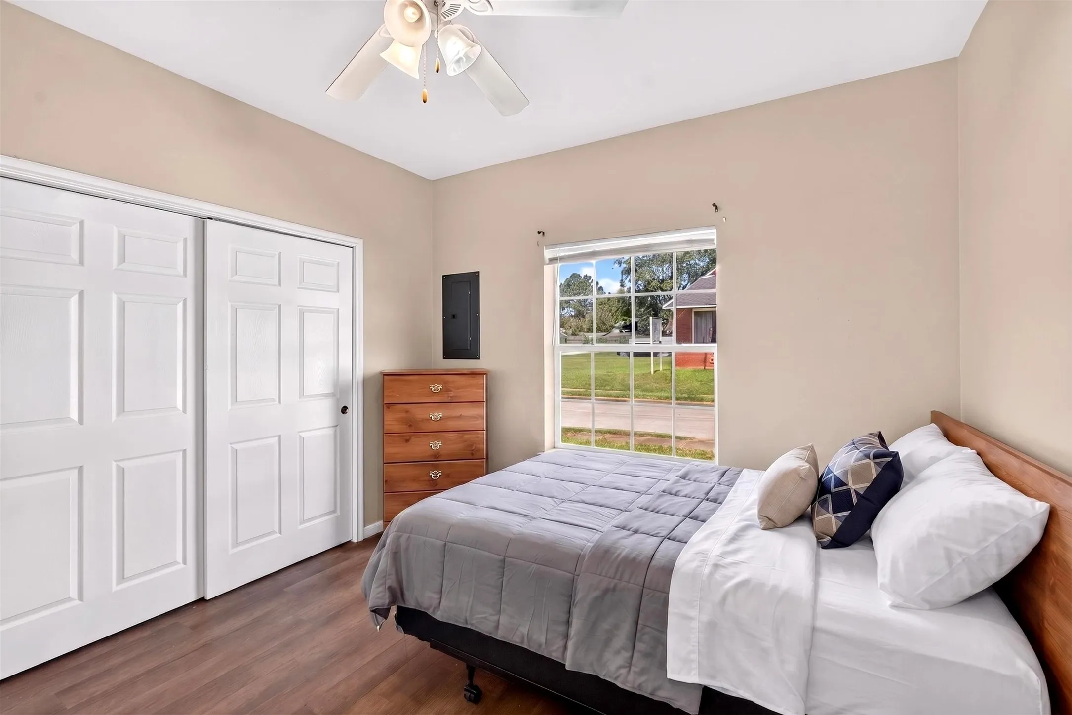 Apartment For Sale in Shelby County , 403 Nacogdoches Street, Center, Texas 75935, 32 Bedroom, 32 Bathroom, Garage spaces, 0 Sqft, built in 2010, mls#21373678, Real Estate Agent in Center, Homes For Sale in Shelby county, Homes For Sale in Center, Realtor in Center Texas, Real Estate Brokerage Independent Realty Texas, Luminita Cordes Realtor