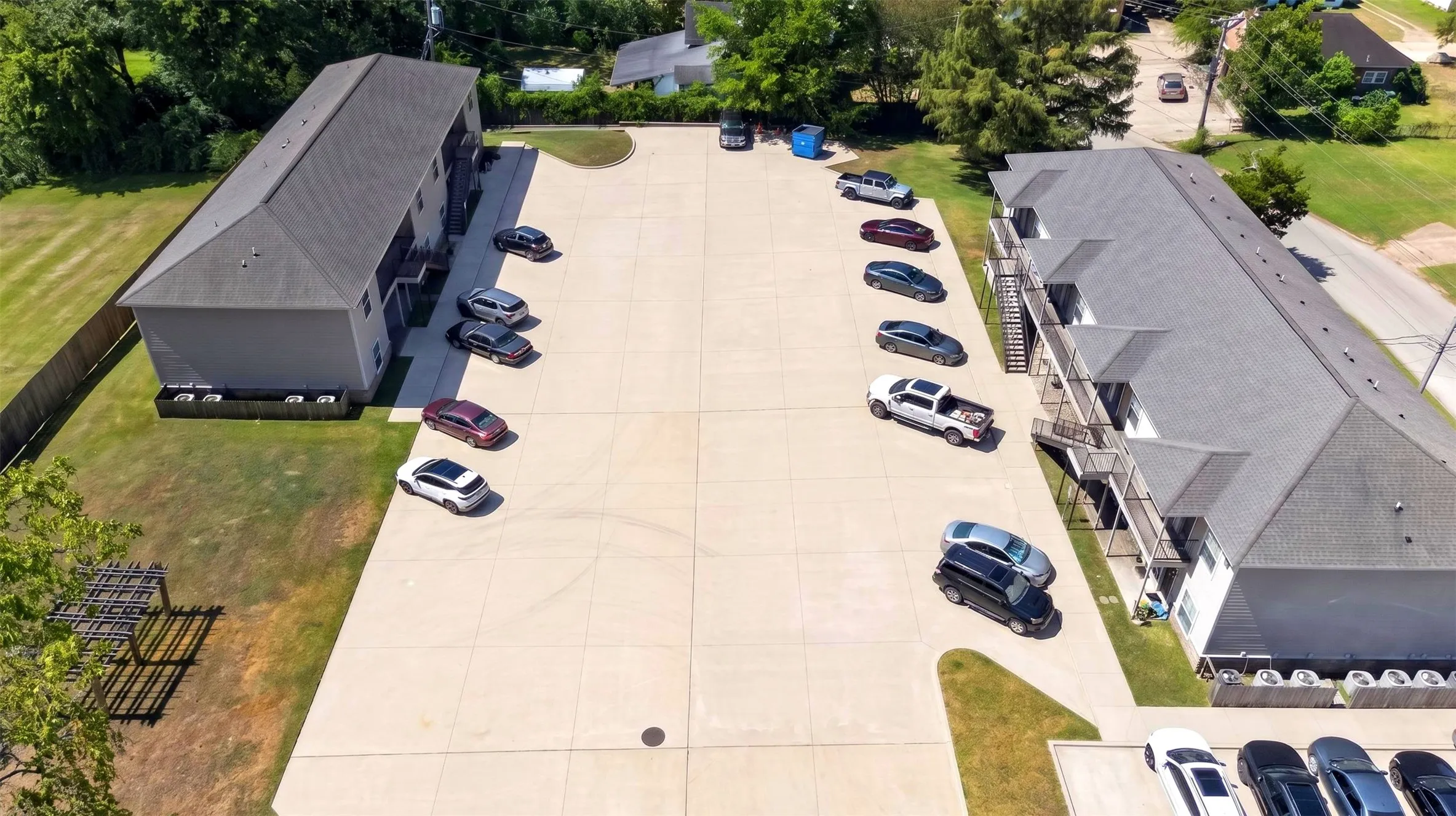 Apartment For Sale in Shelby County , 403 Nacogdoches Street, Center, Texas 75935, 32 Bedroom, 32 Bathroom, Garage spaces, 0 Sqft, built in 2010, mls#21373678, Real Estate Agent in Center, Homes For Sale in Shelby county, Homes For Sale in Center, Realtor in Center Texas, Real Estate Brokerage Independent Realty Texas, Luminita Cordes Realtor