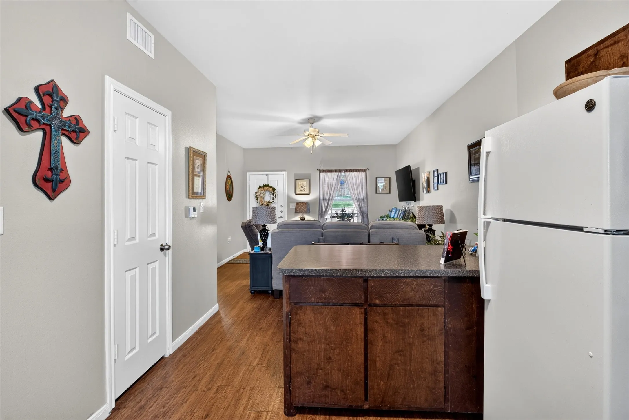 Apartment For Sale in Shelby County , 403 Nacogdoches Street, Center, Texas 75935, 32 Bedroom, 32 Bathroom, Garage spaces, 0 Sqft, built in 2010, mls#21373678, Real Estate Agent in Center, Homes For Sale in Shelby county, Homes For Sale in Center, Realtor in Center Texas, Real Estate Brokerage Independent Realty Texas, Luminita Cordes Realtor