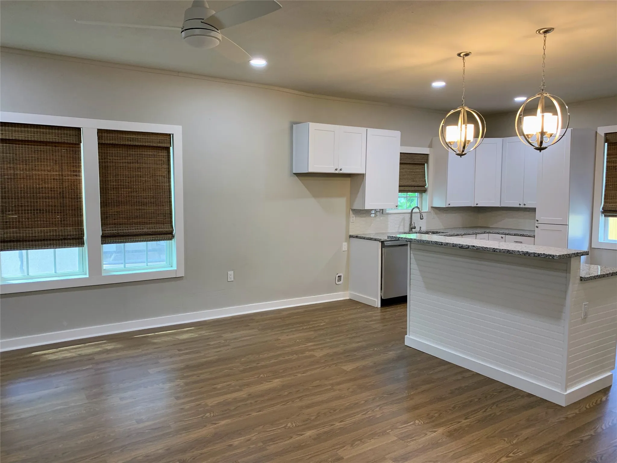 Single Family Residence For Rent in Hunt County , 1700 Oneal Street, Greenville, Texas 75401, 3 Bedroom, 2 Bathroom, Garage spaces, 1,754 Sqft, built in 1910, mls#21373233, Real Estate Agent in Greenville, Homes For Rent in Hunt county, Homes For Rent in Greenville, Realtor in Greenville Texas, Real Estate Brokerage Independent Realty Texas, Luminita Cordes Realtor