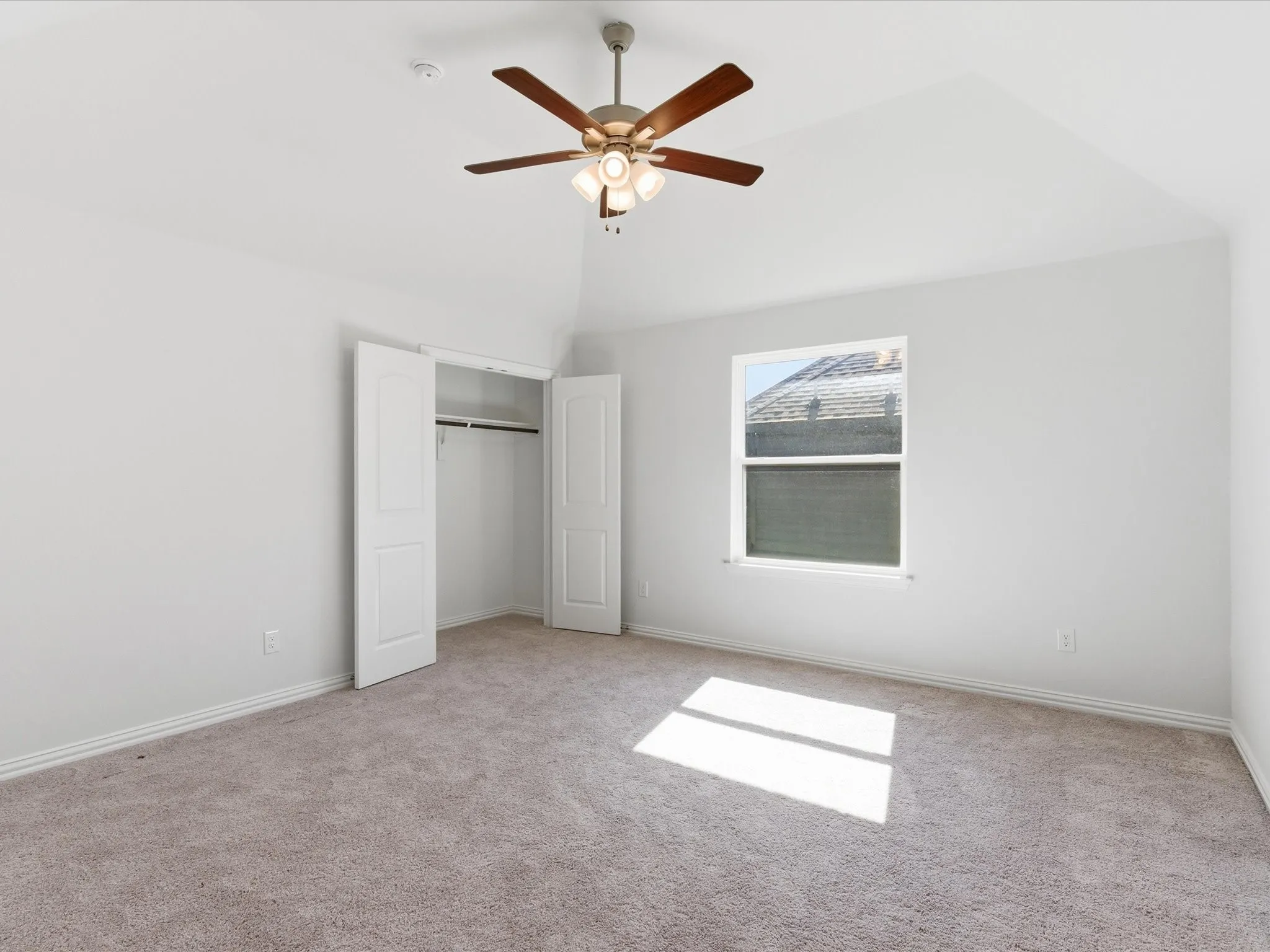 Single Family Residence For Sale in Collin County , 213 Winding Creek Lane, Anna, Texas 75409, 6 Bedroom, 4 Bathroom, 2 Garage spaces, 4,439 Sqft, built in 2022, mls#21373741, Real Estate Agent in Anna, Homes For Sale in Collin county, Homes For Sale in Anna, Realtor in Anna Texas, Real Estate Brokerage Independent Realty Texas, Luminita Cordes Realtor