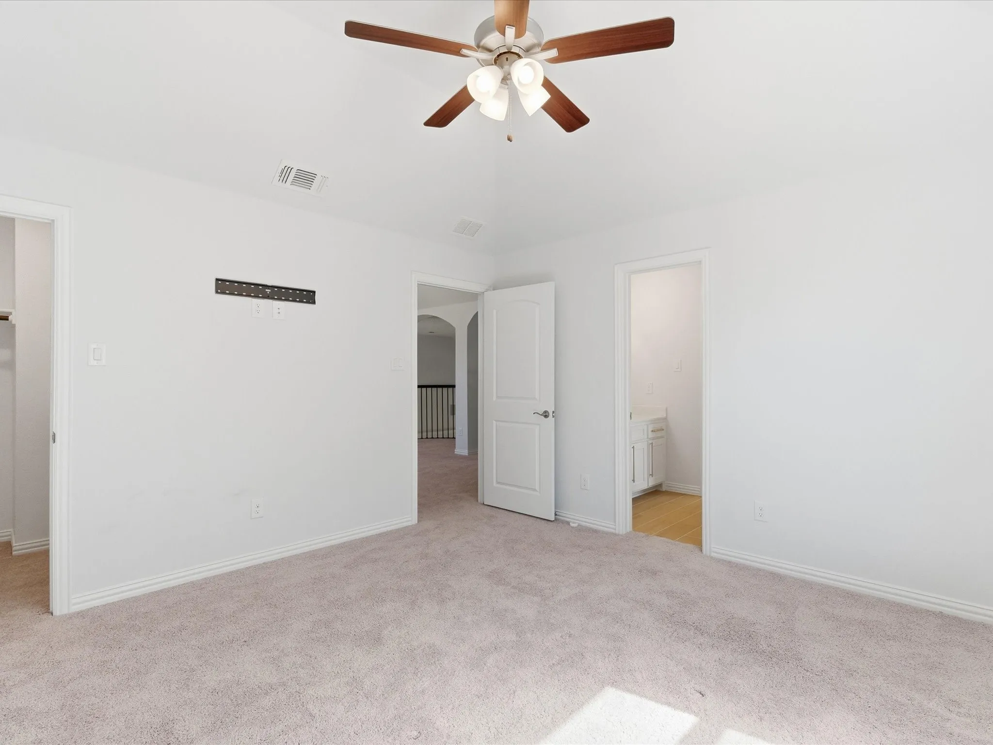 Single Family Residence For Sale in Collin County , 213 Winding Creek Lane, Anna, Texas 75409, 6 Bedroom, 4 Bathroom, 2 Garage spaces, 4,439 Sqft, built in 2022, mls#21373741, Real Estate Agent in Anna, Homes For Sale in Collin county, Homes For Sale in Anna, Realtor in Anna Texas, Real Estate Brokerage Independent Realty Texas, Luminita Cordes Realtor