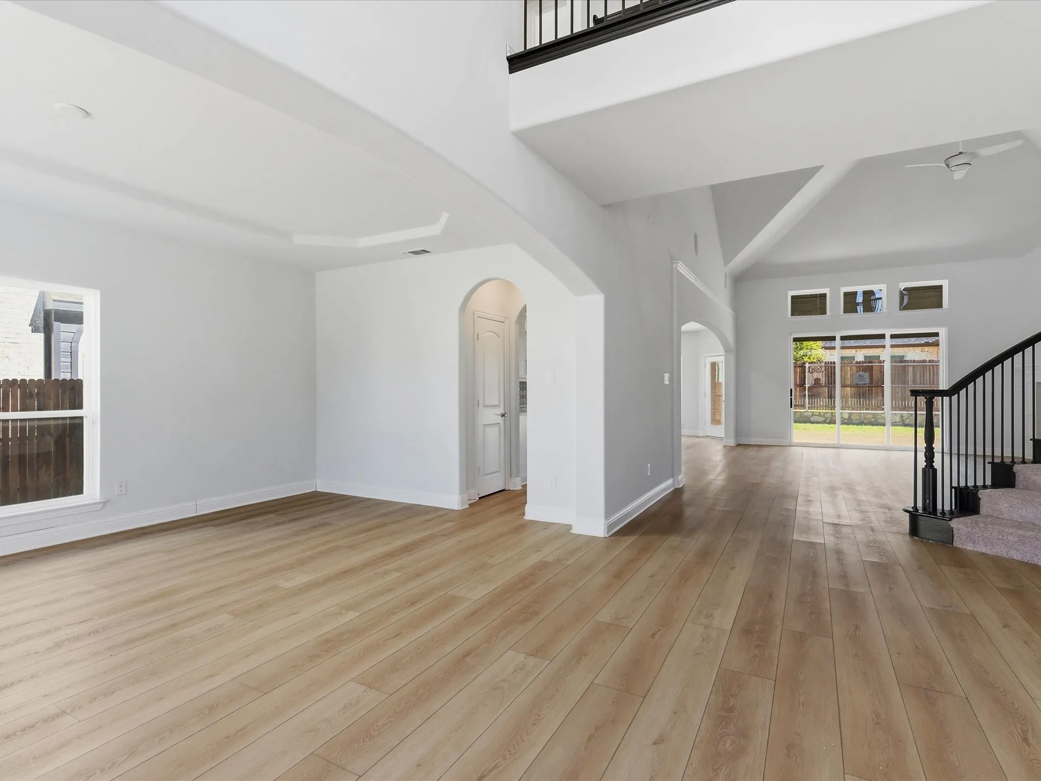 Single Family Residence For Sale in Collin County , 213 Winding Creek Lane, Anna, Texas 75409, 6 Bedroom, 4 Bathroom, 2 Garage spaces, 4,439 Sqft, built in 2022, mls#21373741, Real Estate Agent in Anna, Homes For Sale in Collin county, Homes For Sale in Anna, Realtor in Anna Texas, Real Estate Brokerage Independent Realty Texas, Luminita Cordes Realtor