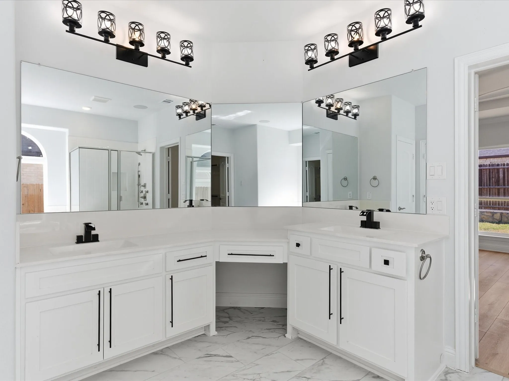 Single Family Residence For Sale in Collin County , 213 Winding Creek Lane, Anna, Texas 75409, 6 Bedroom, 4 Bathroom, 2 Garage spaces, 4,439 Sqft, built in 2022, mls#21373741, Real Estate Agent in Anna, Homes For Sale in Collin county, Homes For Sale in Anna, Realtor in Anna Texas, Real Estate Brokerage Independent Realty Texas, Luminita Cordes Realtor
