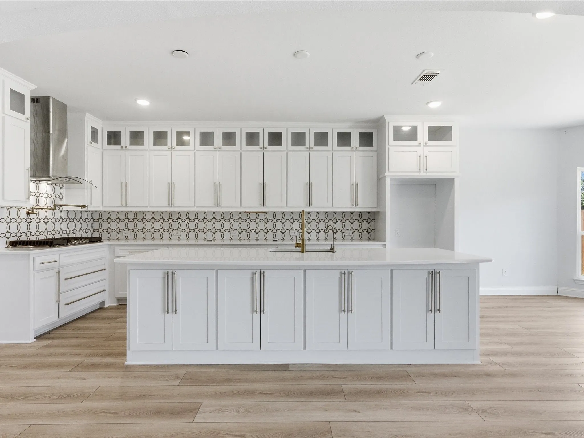 Single Family Residence For Sale in Collin County , 213 Winding Creek Lane, Anna, Texas 75409, 6 Bedroom, 4 Bathroom, 2 Garage spaces, 4,439 Sqft, built in 2022, mls#21373741, Real Estate Agent in Anna, Homes For Sale in Collin county, Homes For Sale in Anna, Realtor in Anna Texas, Real Estate Brokerage Independent Realty Texas, Luminita Cordes Realtor