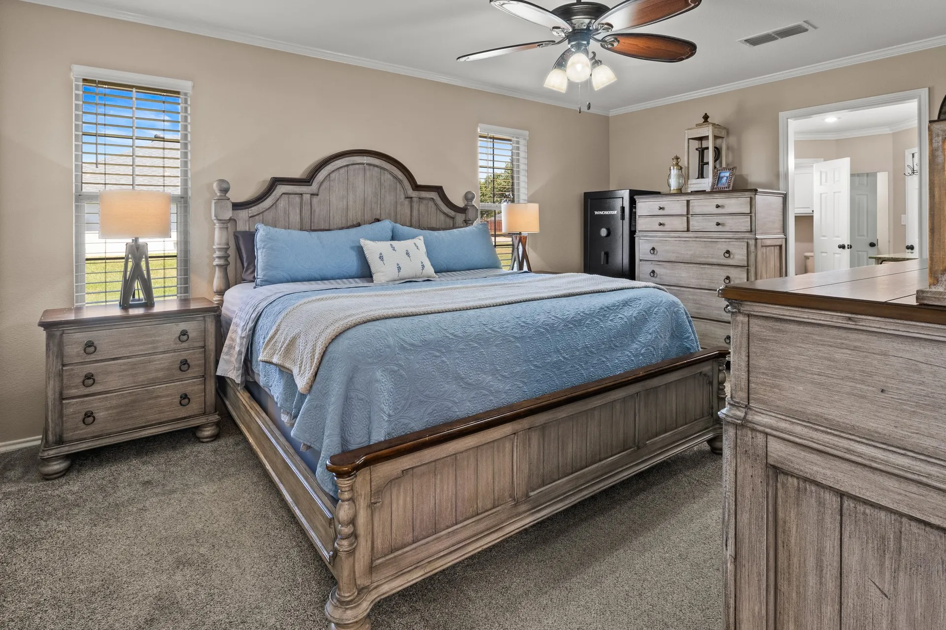 Single Family Residence For Sale in Titus County , 2701 Silver Spring Trail, Mt Pleasant, Texas 75455, 3 Bedroom, 3 Bathroom, 2 Garage spaces, 1,642 Sqft, built in 1999, mls#21373726, Real Estate Agent in Mt Pleasant, Homes For Sale in Titus county, Homes For Sale in Mt Pleasant, Realtor in Mt Pleasant Texas, Real Estate Brokerage Independent Realty Texas, Luminita Cordes Realtor