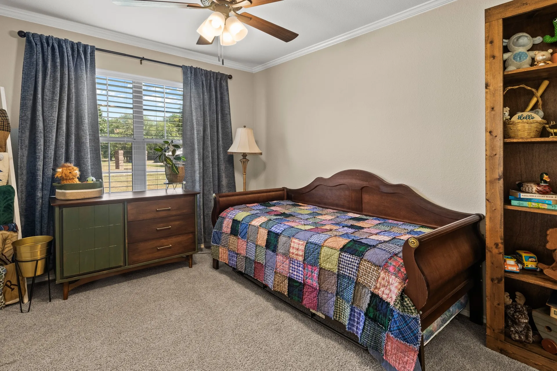 Single Family Residence For Sale in Titus County , 2701 Silver Spring Trail, Mt Pleasant, Texas 75455, 3 Bedroom, 3 Bathroom, 2 Garage spaces, 1,642 Sqft, built in 1999, mls#21373726, Real Estate Agent in Mt Pleasant, Homes For Sale in Titus county, Homes For Sale in Mt Pleasant, Realtor in Mt Pleasant Texas, Real Estate Brokerage Independent Realty Texas, Luminita Cordes Realtor