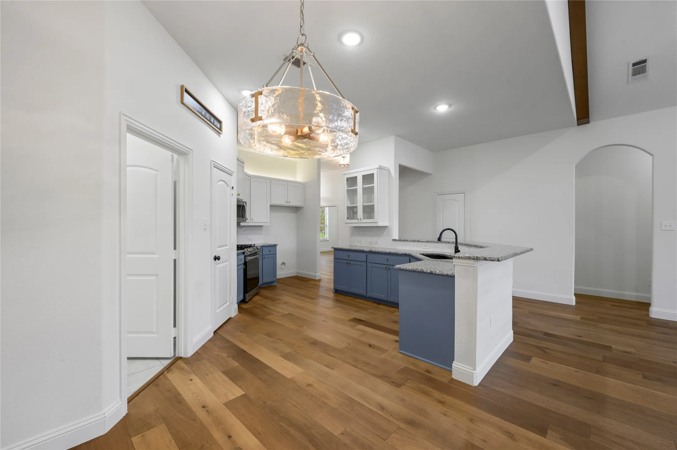 Single Family Residence For Rent in Rockwall County , 1765 Amalfi Drive, Mclendon Chisholm, Texas 75032, 4 Bedroom, 2 Bathroom, 2 Garage spaces, 2,234 Sqft, built in 2018, mls#21373744, Real Estate Agent in Mclendon Chisholm, Homes For Rent in Rockwall county, Homes For Rent in Mclendon Chisholm, Realtor in Mclendon Chisholm Texas, Real Estate Brokerage Independent Realty Texas, Luminita Cordes Realtor