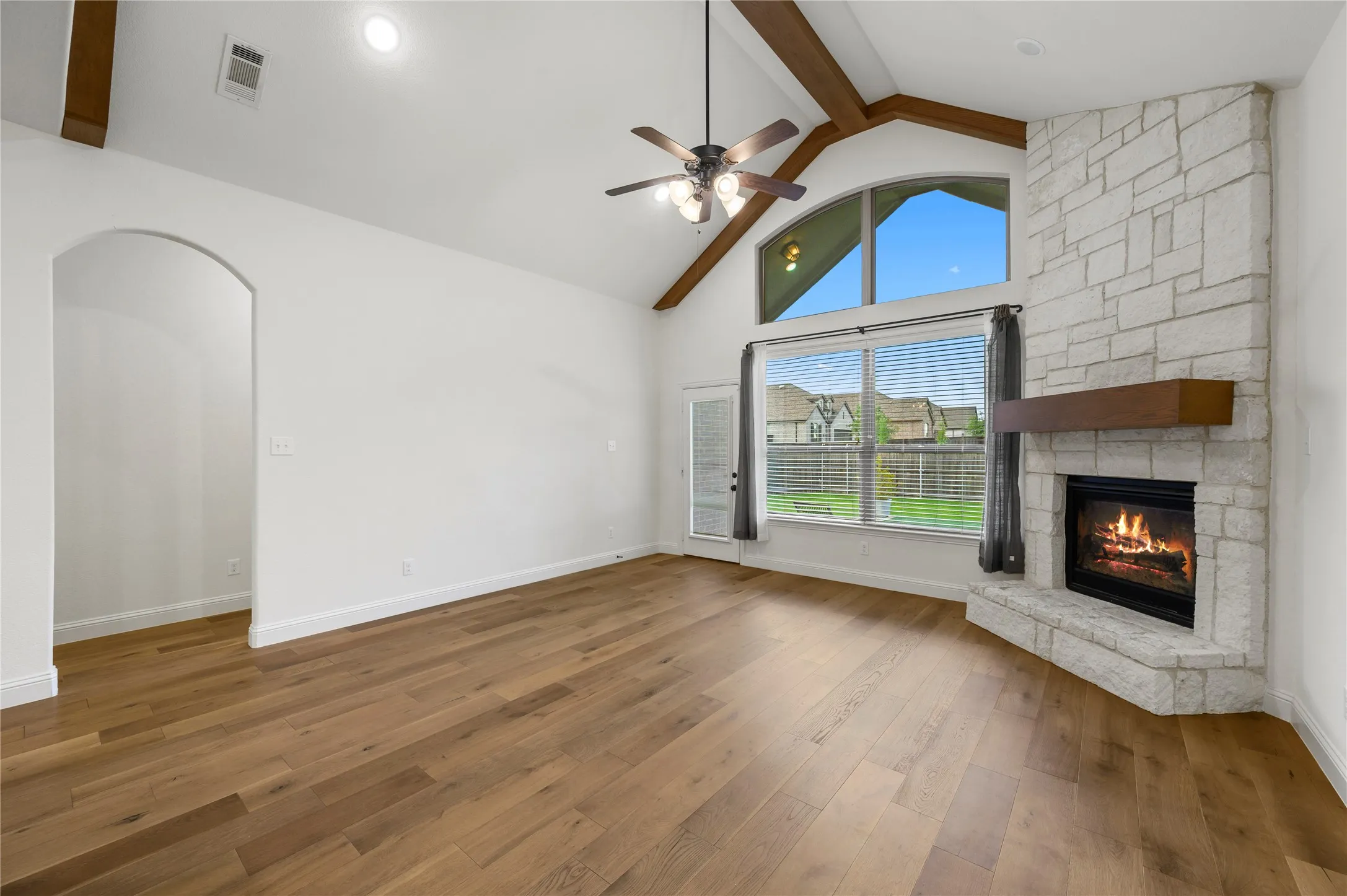 Single Family Residence For Rent in Rockwall County , 1765 Amalfi Drive, Mclendon Chisholm, Texas 75032, 4 Bedroom, 2 Bathroom, 2 Garage spaces, 2,234 Sqft, built in 2018, mls#21373744, Real Estate Agent in Mclendon Chisholm, Homes For Rent in Rockwall county, Homes For Rent in Mclendon Chisholm, Realtor in Mclendon Chisholm Texas, Real Estate Brokerage Independent Realty Texas, Luminita Cordes Realtor