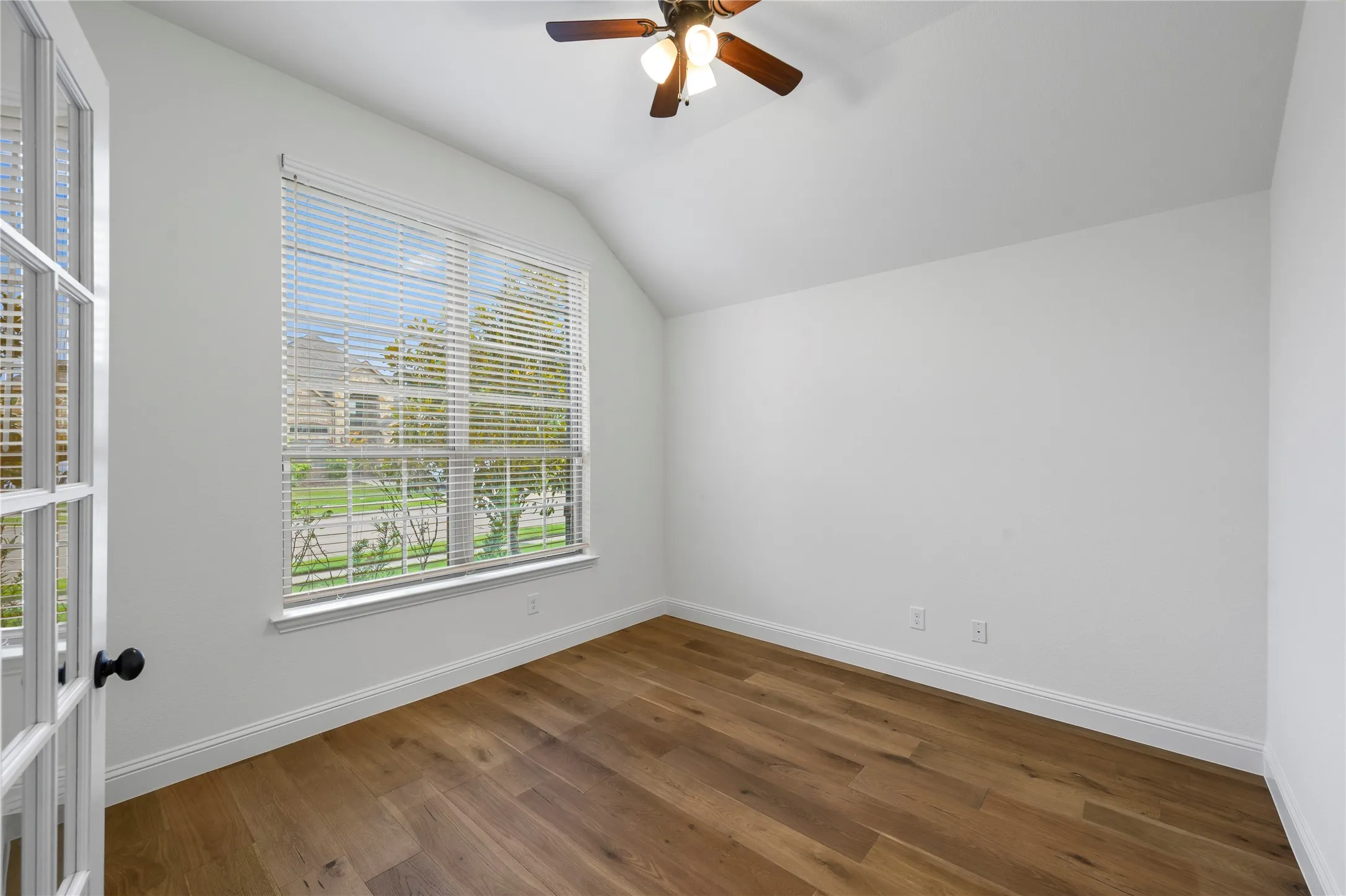 Single Family Residence For Rent in Rockwall County , 1765 Amalfi Drive, Mclendon Chisholm, Texas 75032, 4 Bedroom, 2 Bathroom, 2 Garage spaces, 2,234 Sqft, built in 2018, mls#21373744, Real Estate Agent in Mclendon Chisholm, Homes For Rent in Rockwall county, Homes For Rent in Mclendon Chisholm, Realtor in Mclendon Chisholm Texas, Real Estate Brokerage Independent Realty Texas, Luminita Cordes Realtor