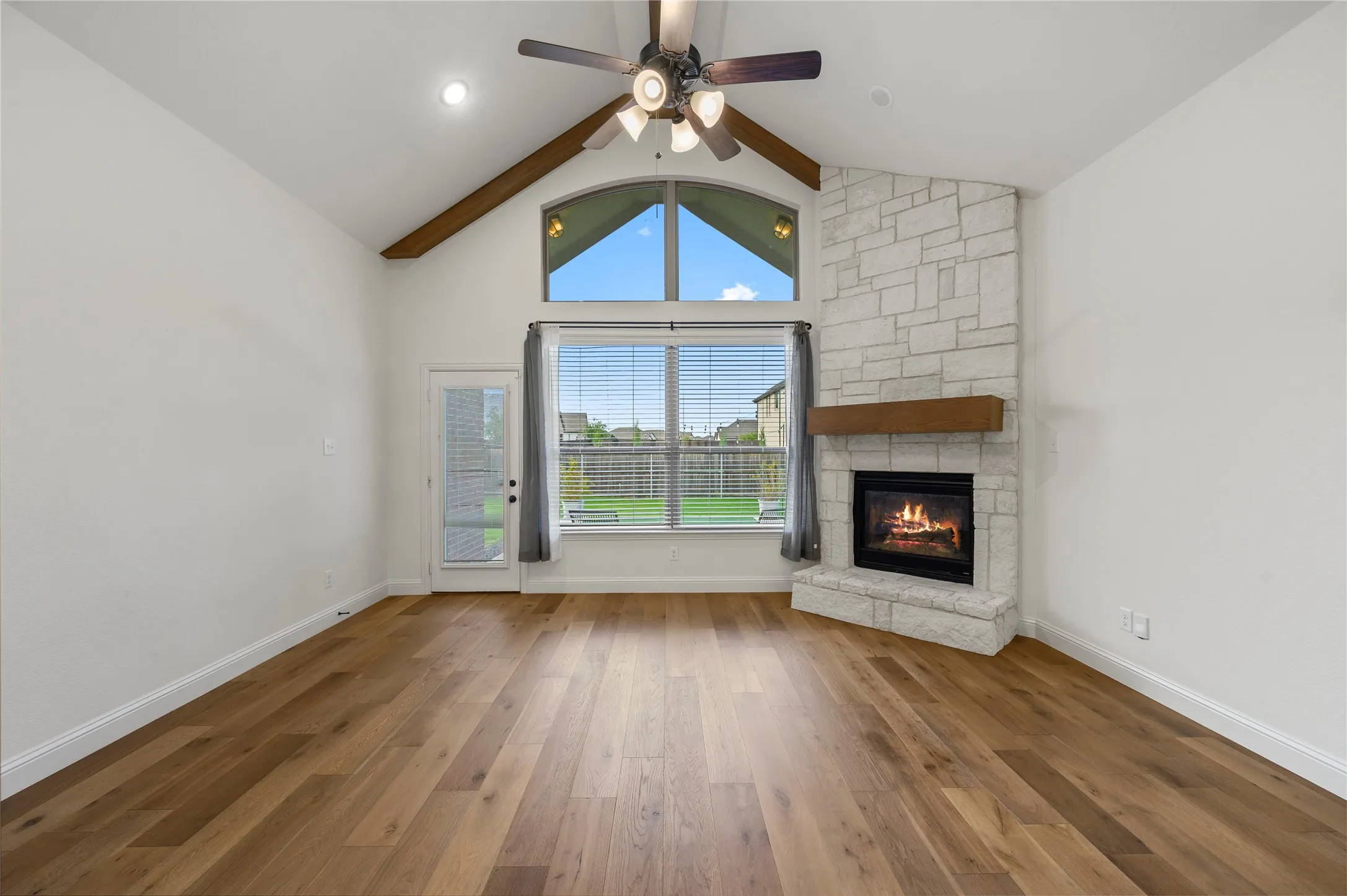 Single Family Residence For Rent in Rockwall County , 1765 Amalfi Drive, Mclendon Chisholm, Texas 75032, 4 Bedroom, 2 Bathroom, 2 Garage spaces, 2,234 Sqft, built in 2018, mls#21373744, Real Estate Agent in Mclendon Chisholm, Homes For Rent in Rockwall county, Homes For Rent in Mclendon Chisholm, Realtor in Mclendon Chisholm Texas, Real Estate Brokerage Independent Realty Texas, Luminita Cordes Realtor