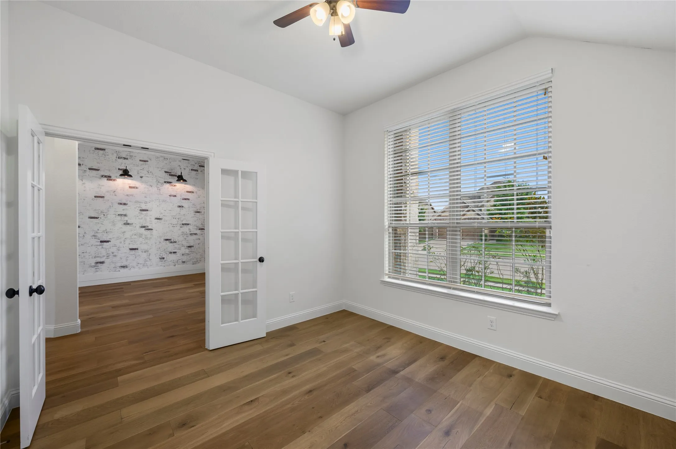 Single Family Residence For Rent in Rockwall County , 1765 Amalfi Drive, Mclendon Chisholm, Texas 75032, 4 Bedroom, 2 Bathroom, 2 Garage spaces, 2,234 Sqft, built in 2018, mls#21373744, Real Estate Agent in Mclendon Chisholm, Homes For Rent in Rockwall county, Homes For Rent in Mclendon Chisholm, Realtor in Mclendon Chisholm Texas, Real Estate Brokerage Independent Realty Texas, Luminita Cordes Realtor