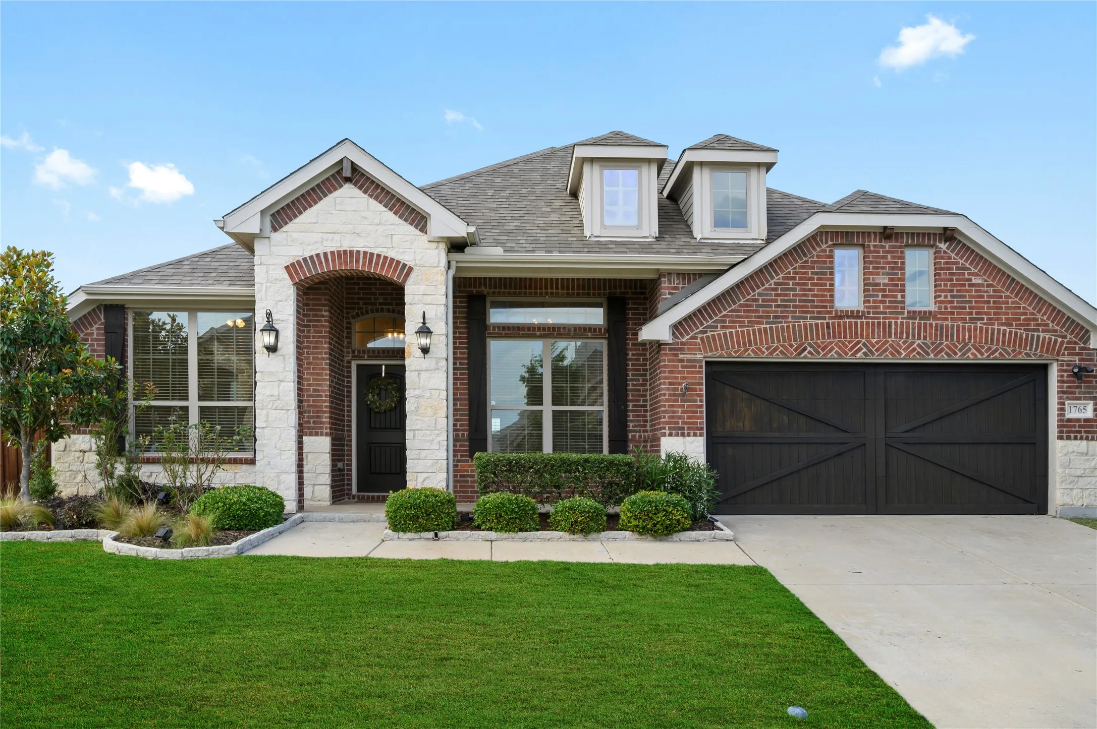 Single Family Residence For Rent in Rockwall County , 1765 Amalfi Drive, Mclendon Chisholm, Texas 75032, 4 Bedroom, 2 Bathroom, 2 Garage spaces, 2,234 Sqft, built in 2018, mls#21373744, Real Estate Agent in Mclendon Chisholm, Homes For Rent in Rockwall county, Homes For Rent in Mclendon Chisholm, Realtor in Mclendon Chisholm Texas, Real Estate Brokerage Independent Realty Texas, Luminita Cordes Realtor