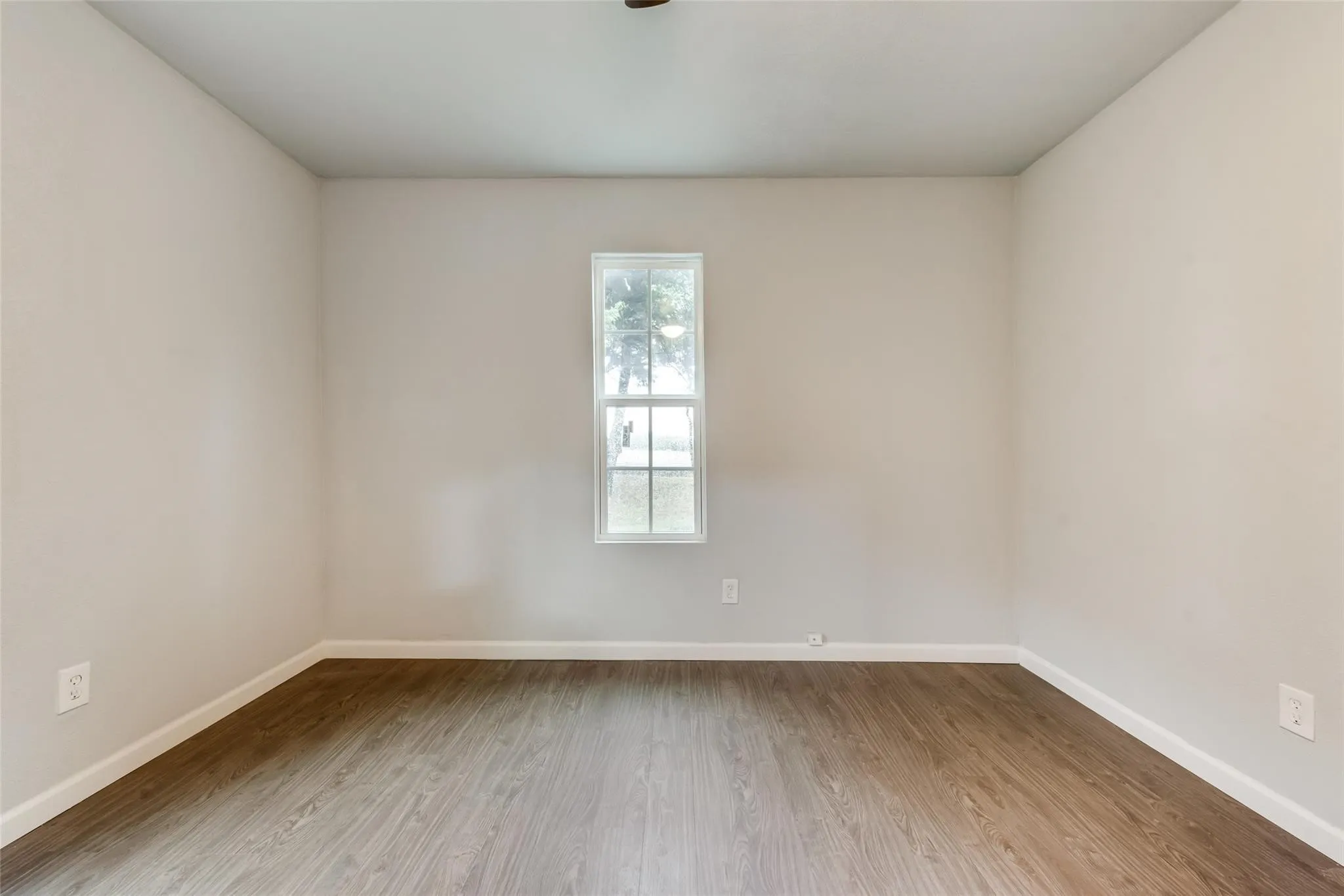 Single Family Residence For Sale in Dallas County , 1202 Finn Road, Wilmer, Texas 75172, 3 Bedroom, 2 Bathroom, Garage spaces, 1,444 Sqft, built in 1997, mls#21373366, Real Estate Agent in Wilmer, Homes For Sale in Dallas county, Homes For Sale in Wilmer, Realtor in Wilmer Texas, Real Estate Brokerage Independent Realty Texas, Luminita Cordes Realtor