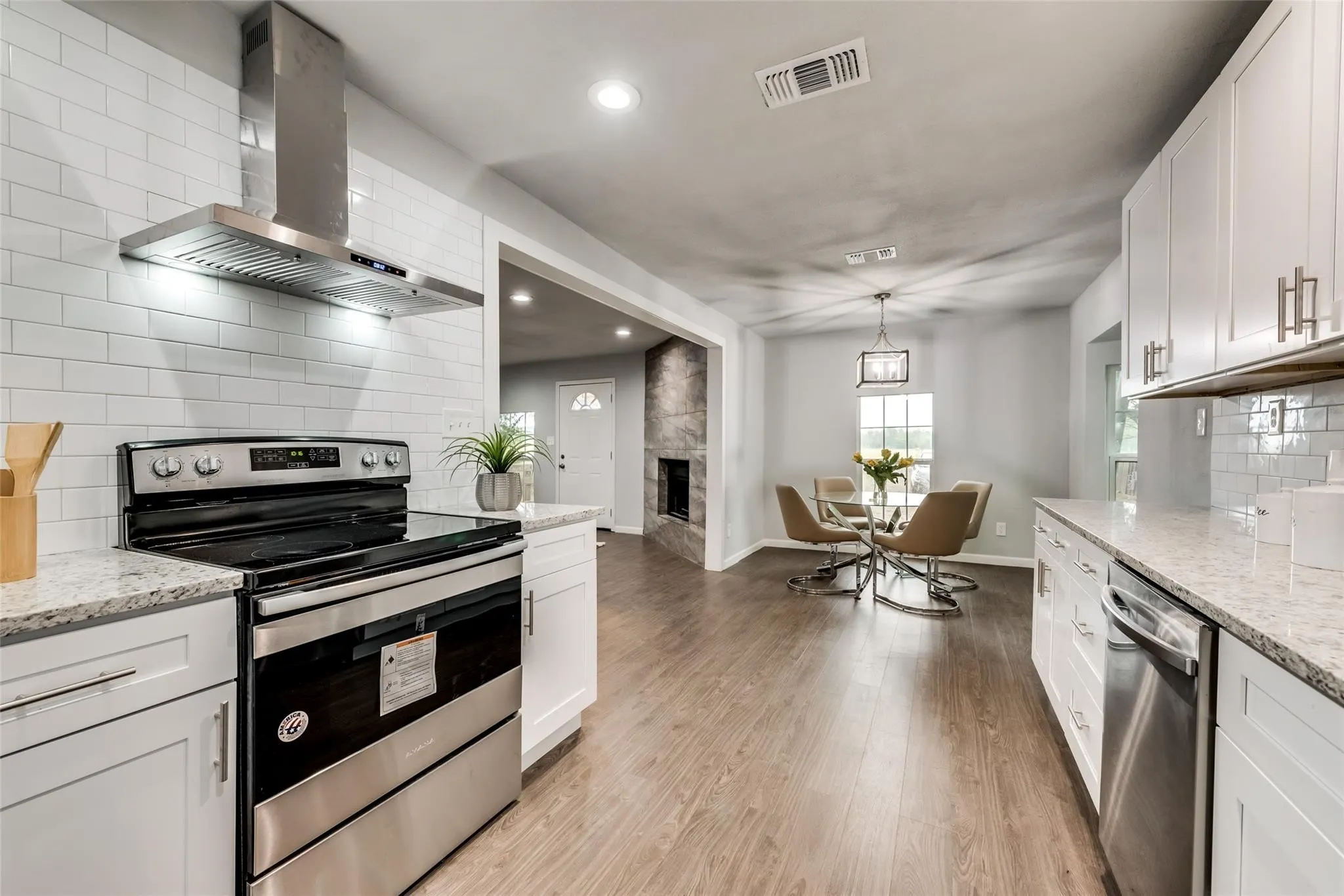 Single Family Residence For Sale in Dallas County , 1202 Finn Road, Wilmer, Texas 75172, 3 Bedroom, 2 Bathroom, Garage spaces, 1,444 Sqft, built in 1997, mls#21373366, Real Estate Agent in Wilmer, Homes For Sale in Dallas county, Homes For Sale in Wilmer, Realtor in Wilmer Texas, Real Estate Brokerage Independent Realty Texas, Luminita Cordes Realtor